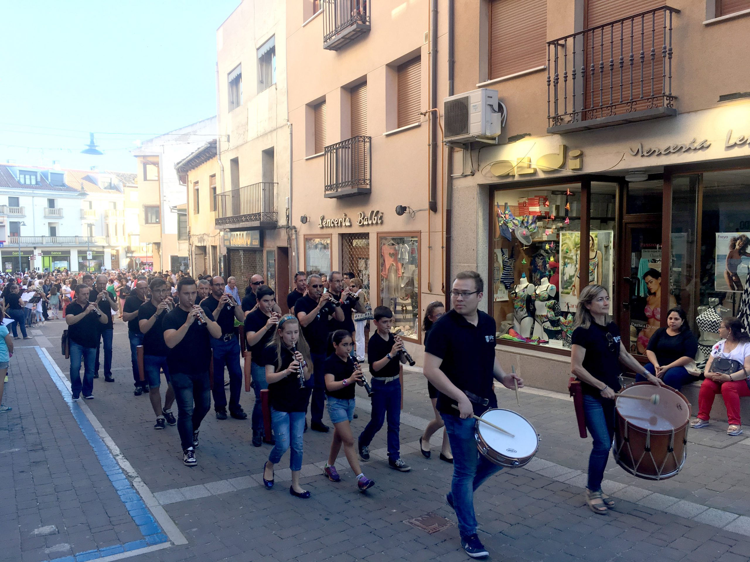 Grupo de dulzainas de la Escuela de Música Municipal, Cecilio de Benito.