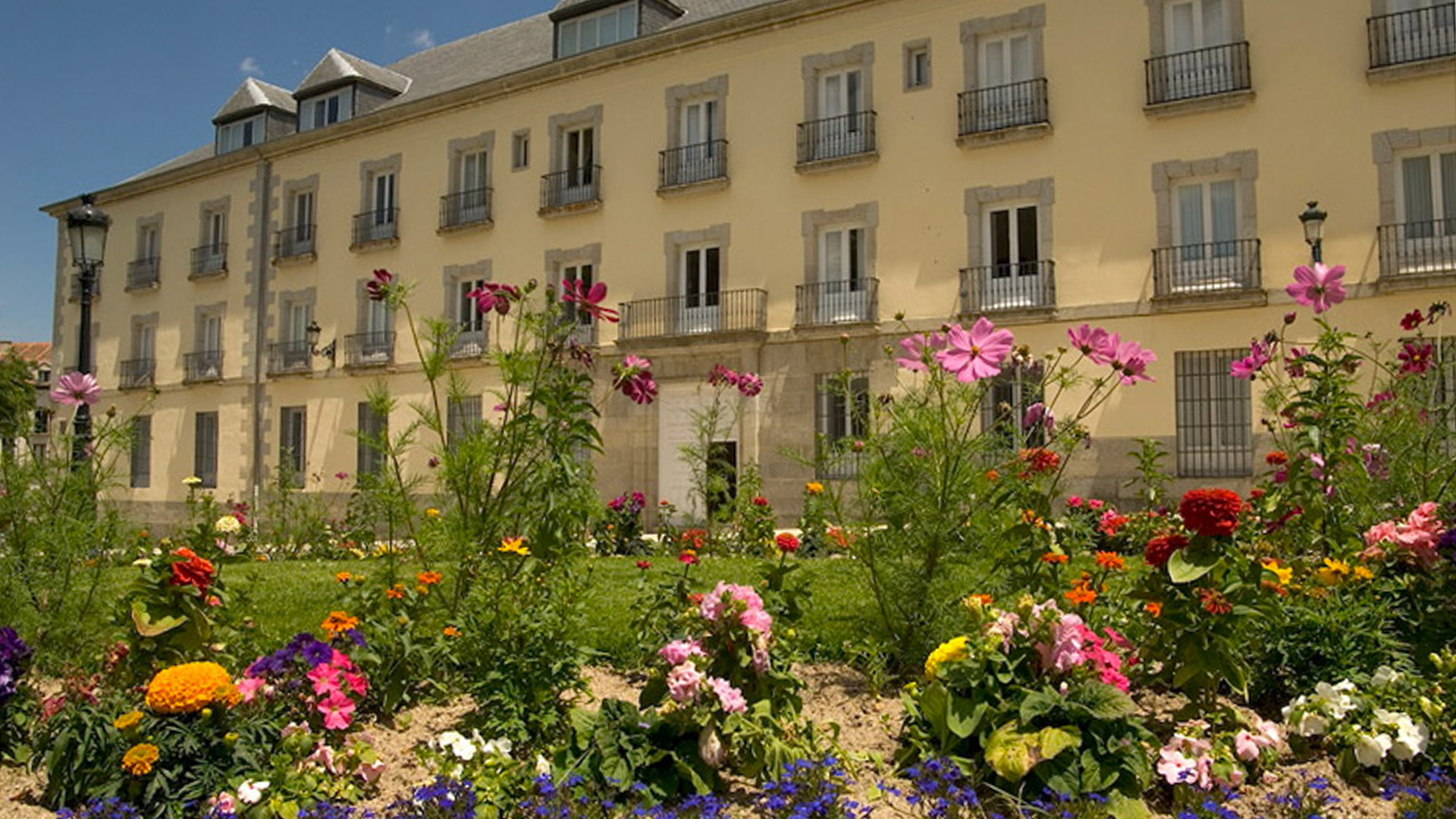 Teatro Canónigos en La Granja. Foto: Turismo Real Sitio.