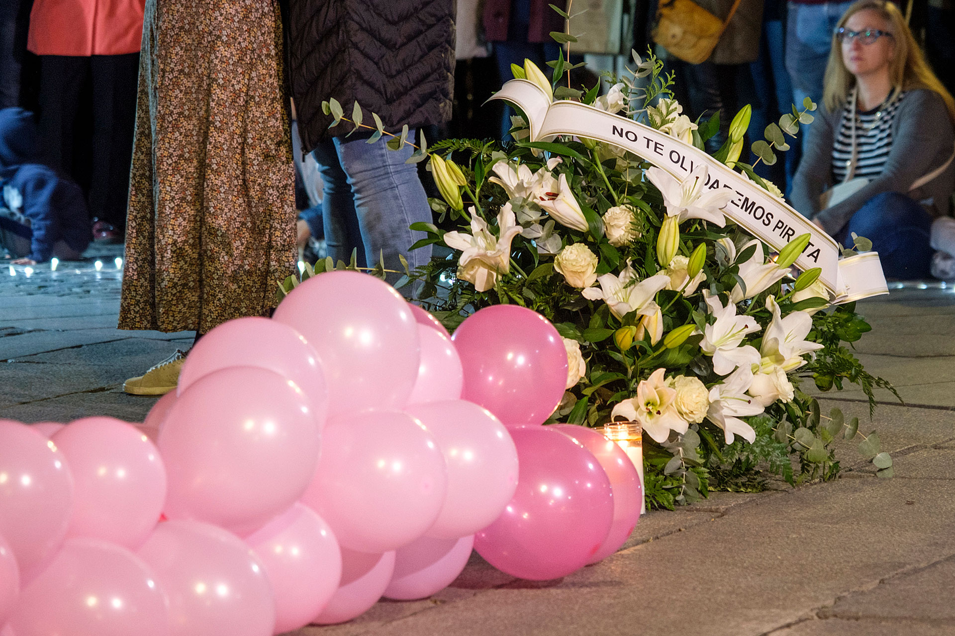 Concentración en la Plaza Mayor de Segovia en repulsa del asesinato de Olivia