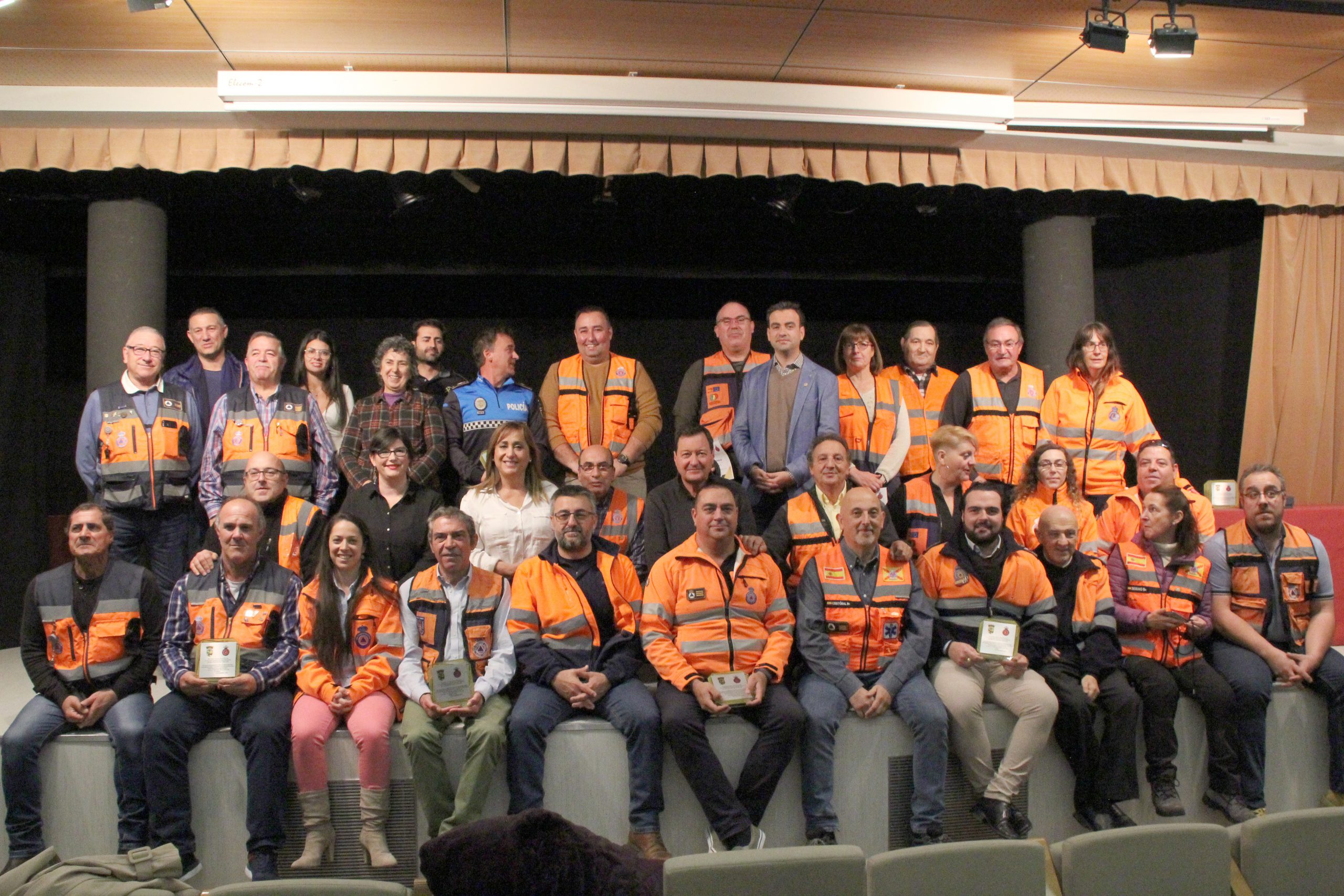 Homenaje a Protección Civil Cuéllar