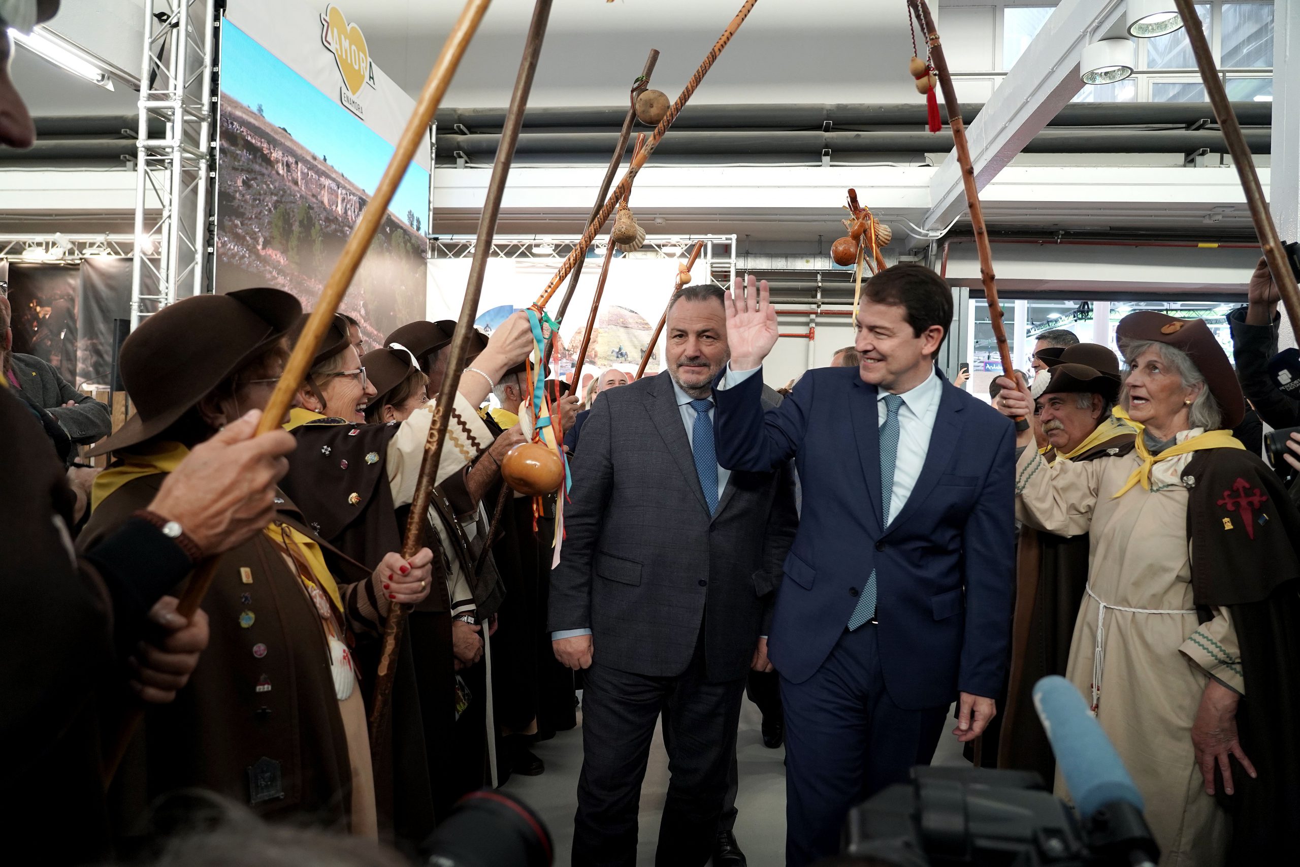 Alfonso Fernández Mañueco en la inauguración del XXV Intur, en Valladolid.