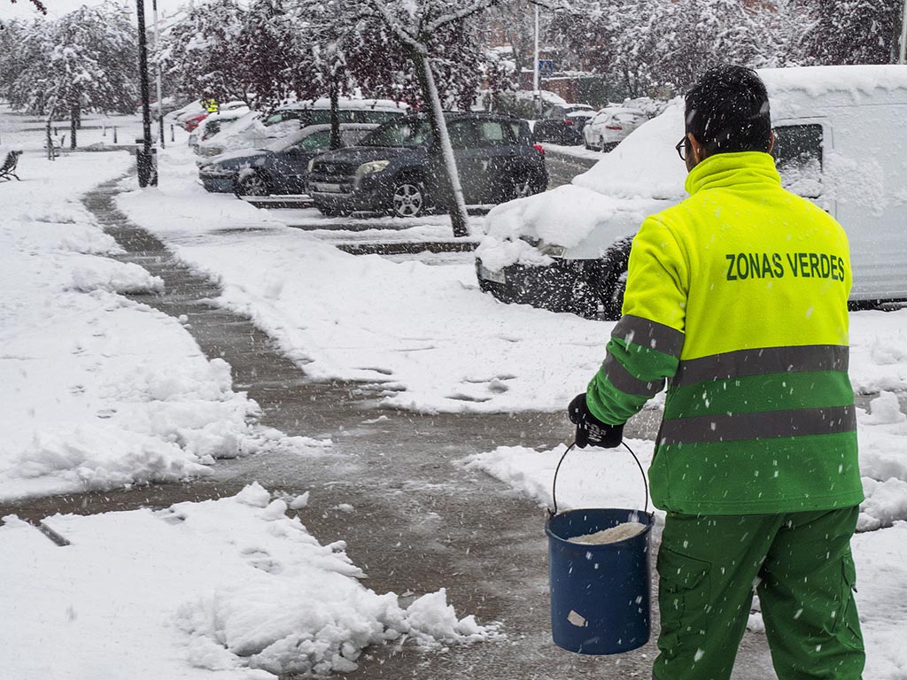 Dispositivo invernal en Segovia, en la pasada campaña. / EL ADELANTADO