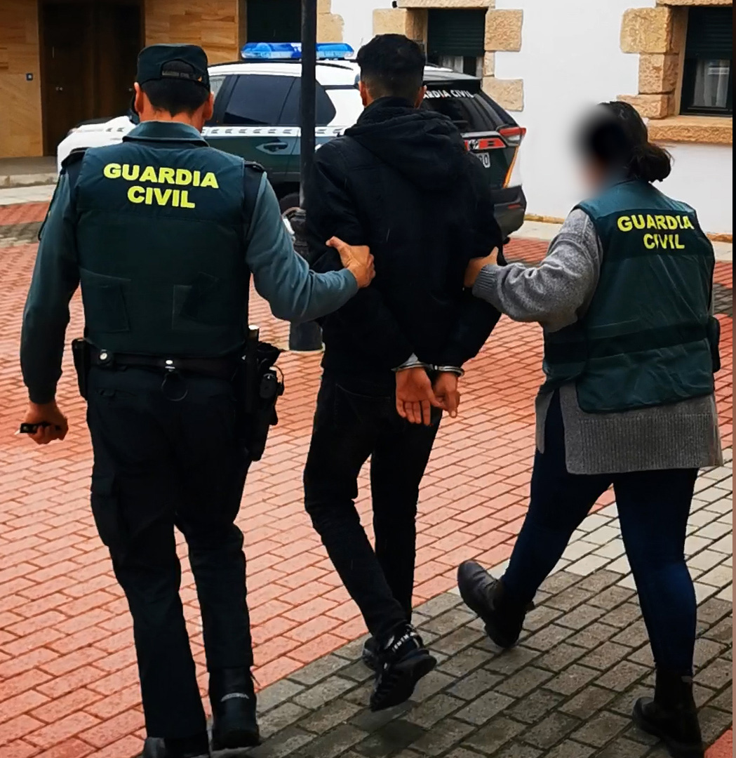 La Guardia Civil detiene a un hombre en Cantalejo. Foto: Guardia Civil.