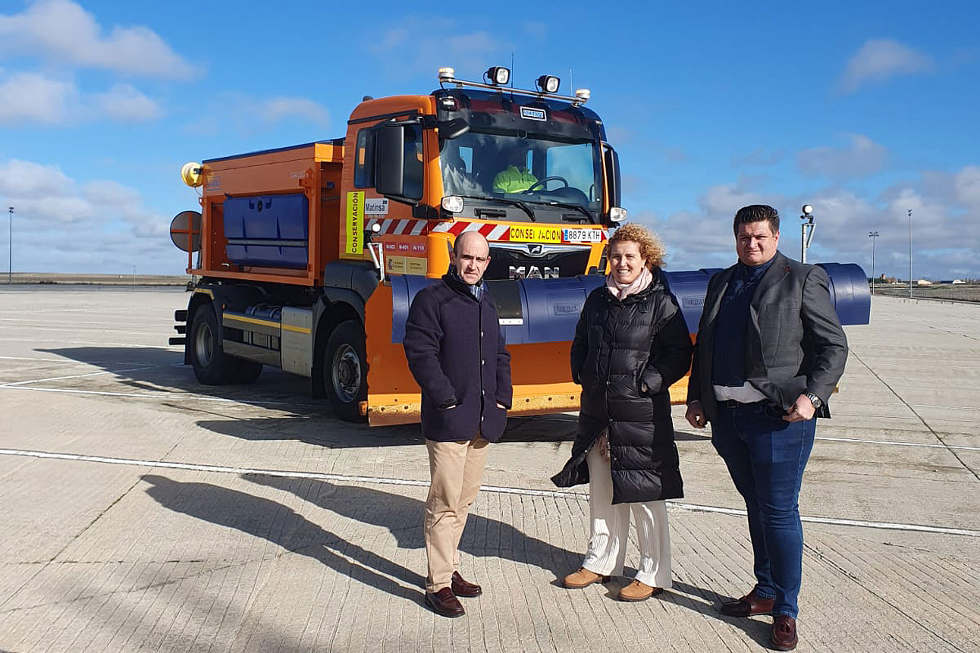 La subdelegada del Gobierno visitó ayer el pueblo./EA