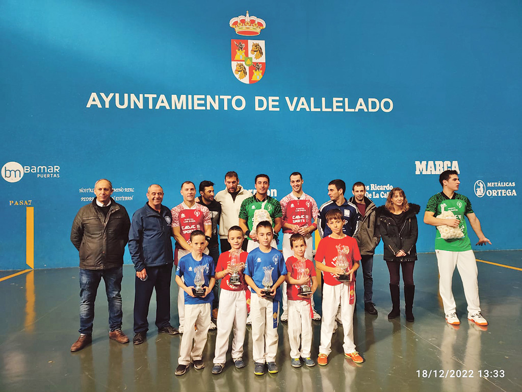 Los protagonistas de la séptima edición del Memorial Luis Ibáñez./ PELOTA VALLELADO