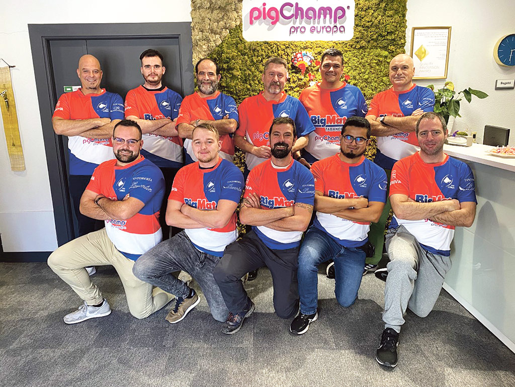 Una representación del BigMat Lobos, en la sede de Pigchamp./ RAC LOBOS