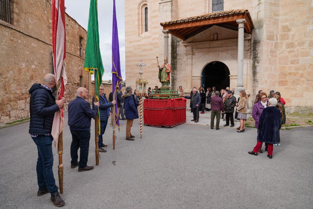 Doble fiesta navideña y patronal en Vegas de Matute 5 29122022 A7R02675