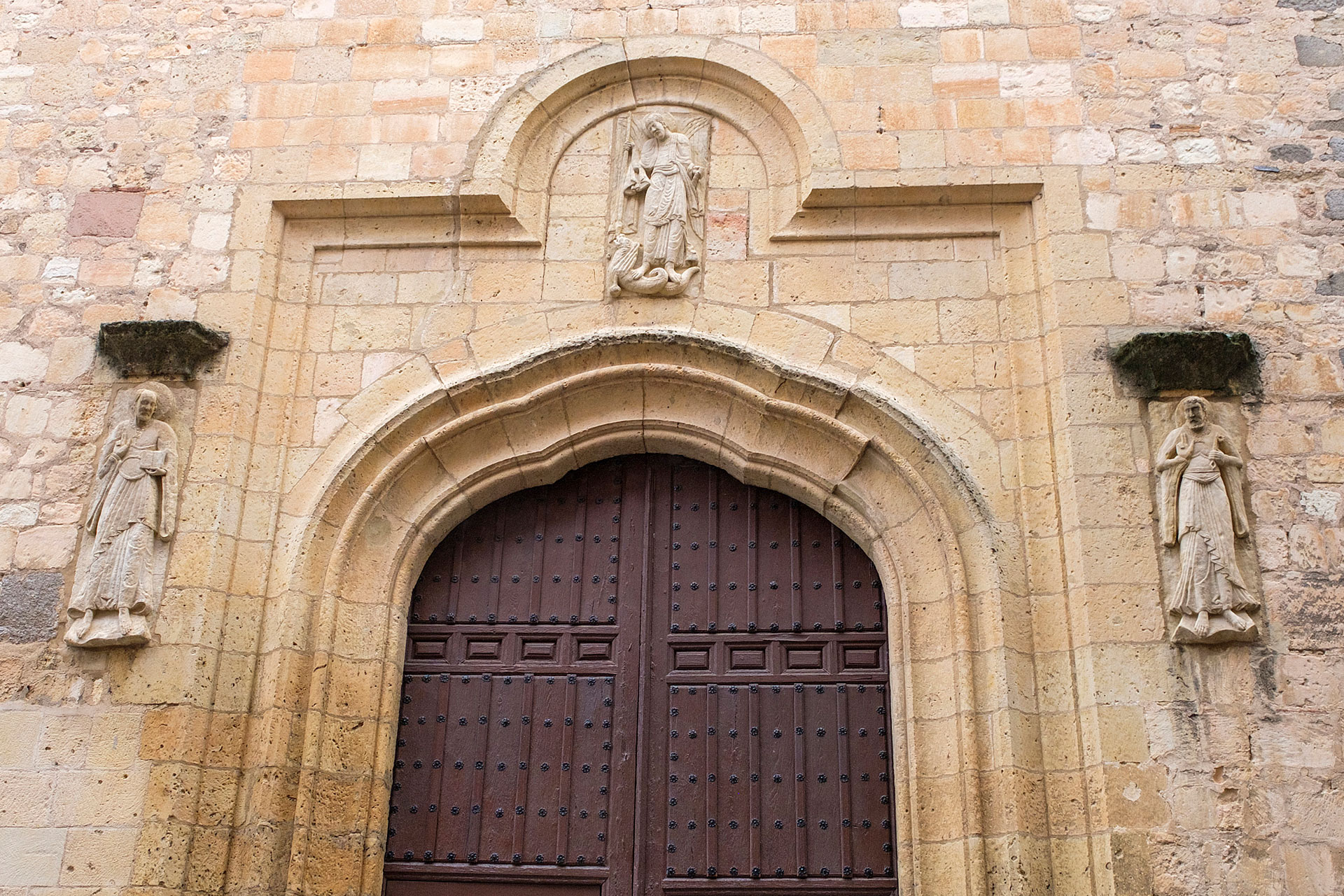 Iglesia San Miguel Esculturas Antigua Iglesia Isabel Catolica 268