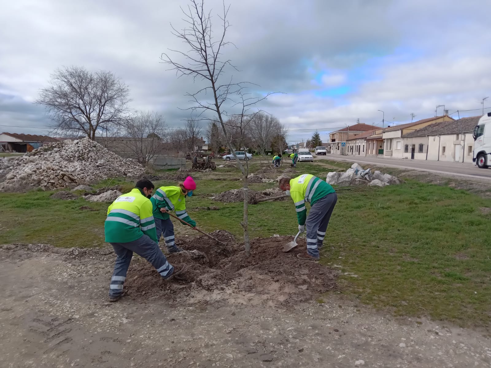 El 31 de diciembre estarán firmados todos los contratos.