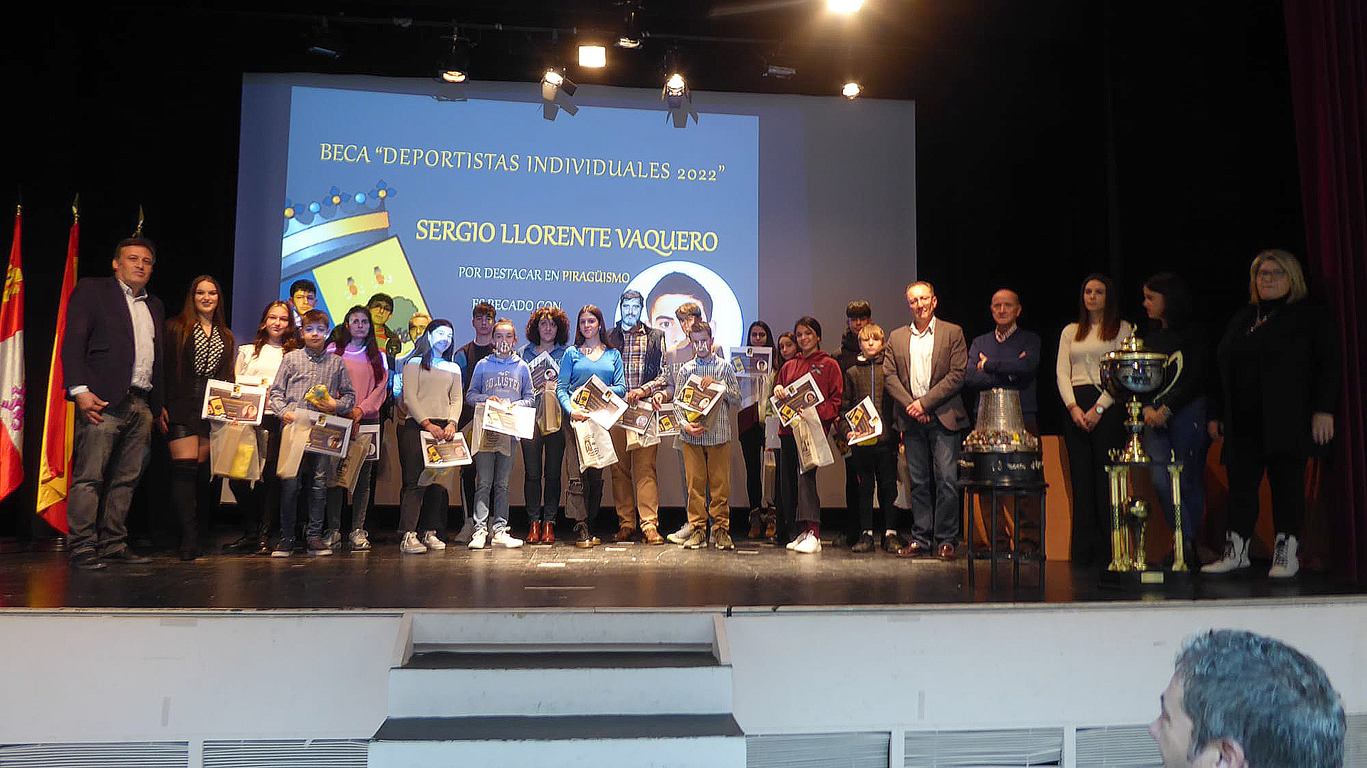 Un momento del acto de homenaje que tuvo lugar en Palazuelos de Eresma.