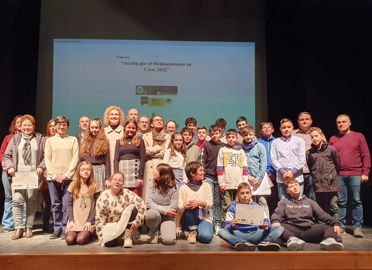El acto finalizó con una fotografía de grupo.