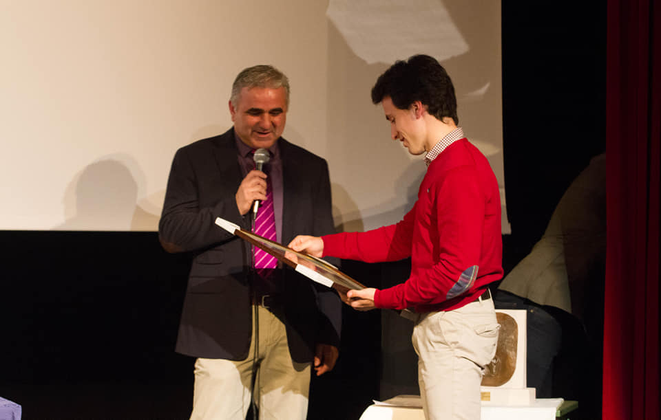 Alfonso Fernández, Presidente de la Peña y el novillero Eusebio Fernández.