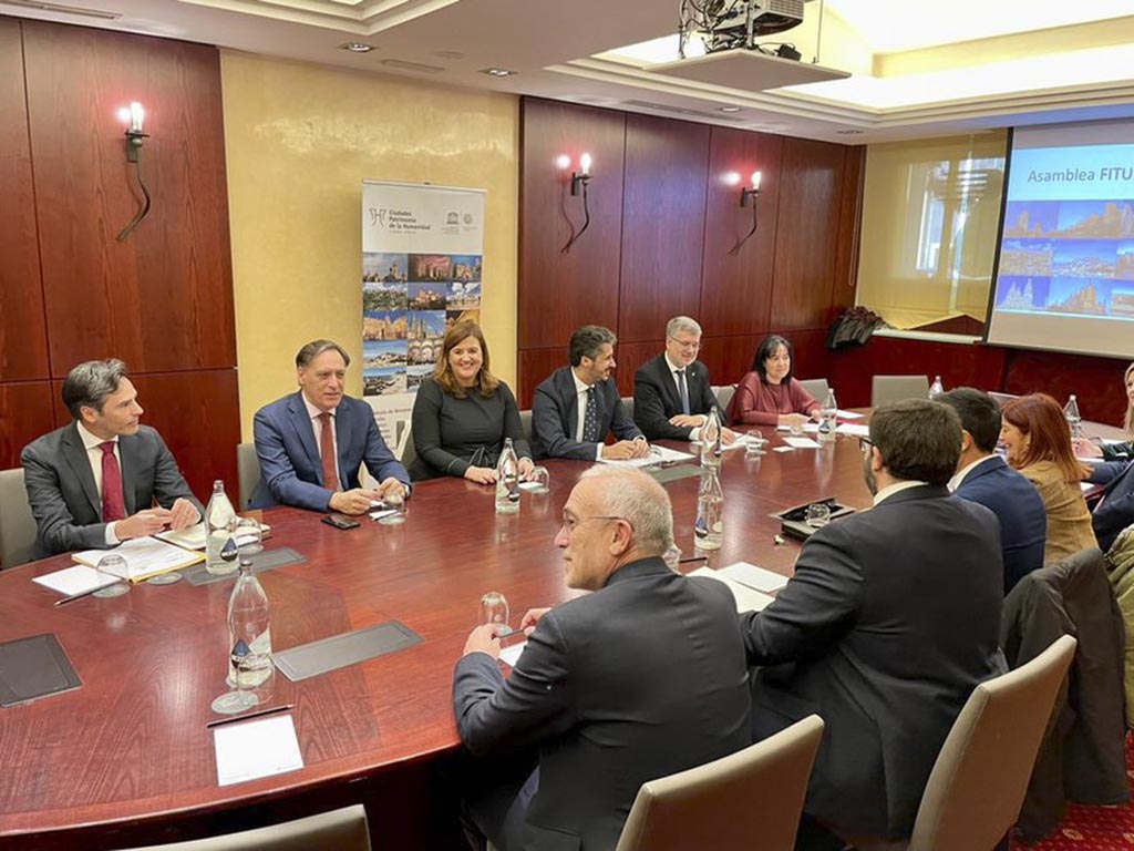 La alcaldesa de Segovia, Clara Martín, en la Asamblea del Grupo de Ciudades Patrimonio de la Humanidad de España (GCPHE). / EL ADELANTADO