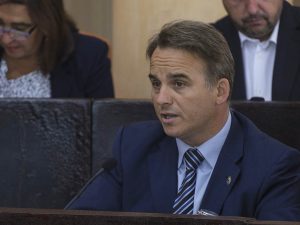 La Diputación defiende la gestión de los fondos europeos ante las acusaciones socialistas 2 El portavoz socialista en la Diputación, Máximo San Macario. / KAMARERO