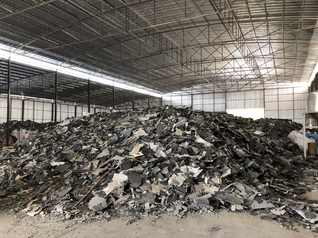 Material para proceder a su tratamiento. FOTO: SOSTENPLAS..ES