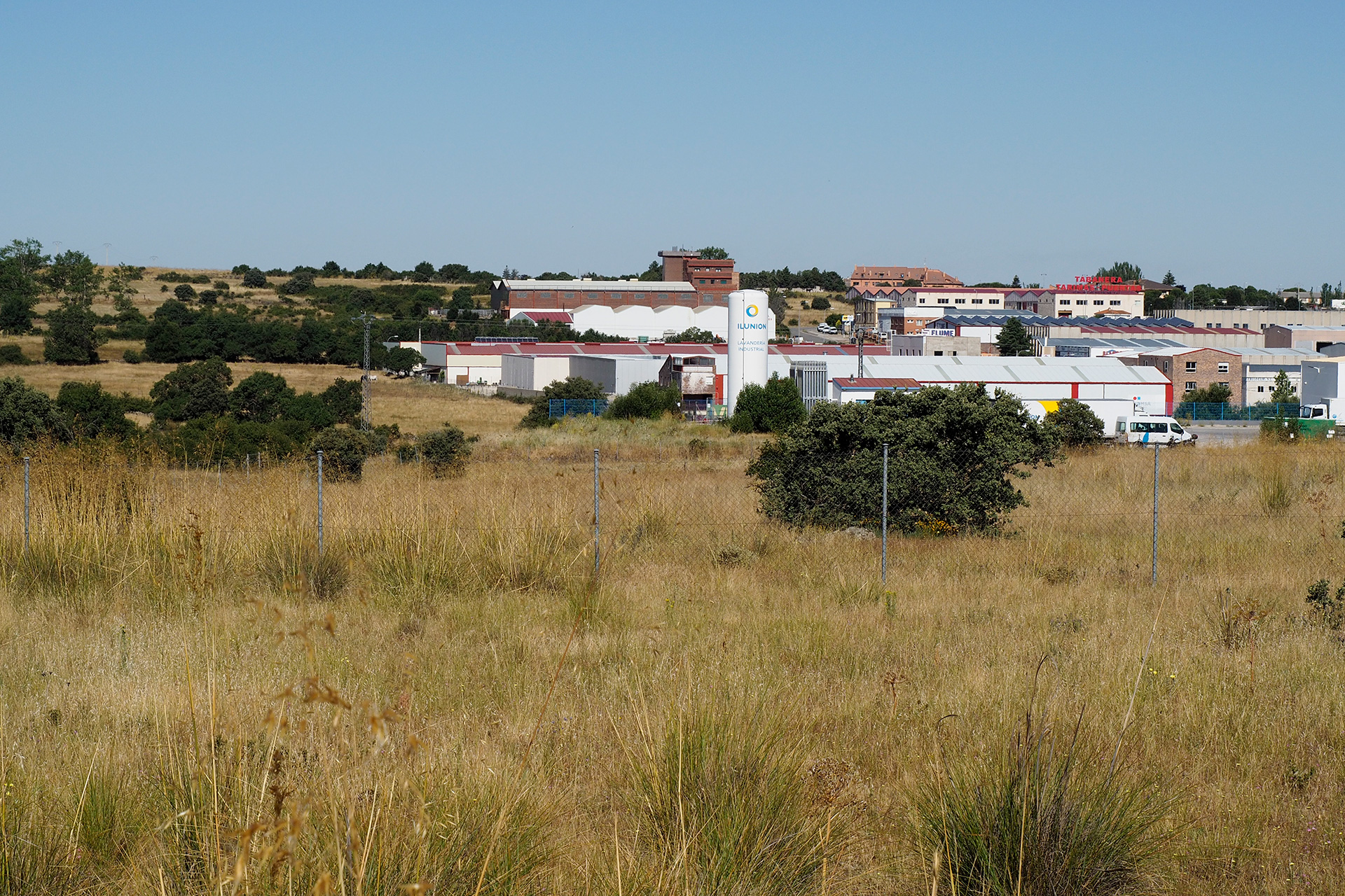 Terreno del futuro polígono industrial de Prado del Hoyo. / E. A.