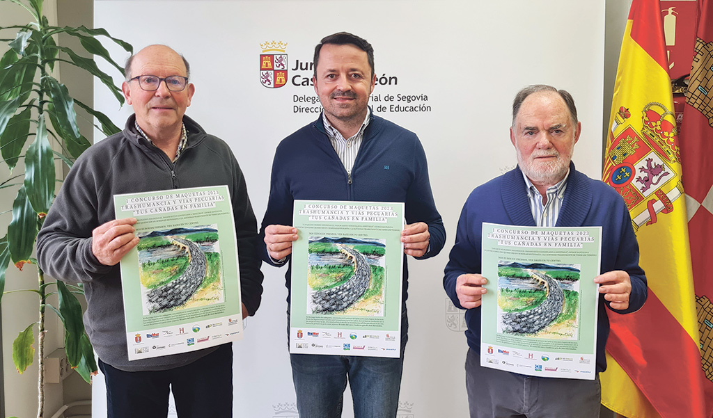 Los organizadores, durante la presentación de la iniciativa. / E. A.