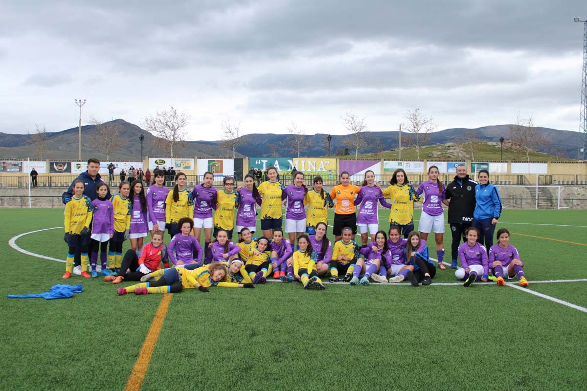 Primera jornada de fúltbol femenino en Palazuelos de Eresma.