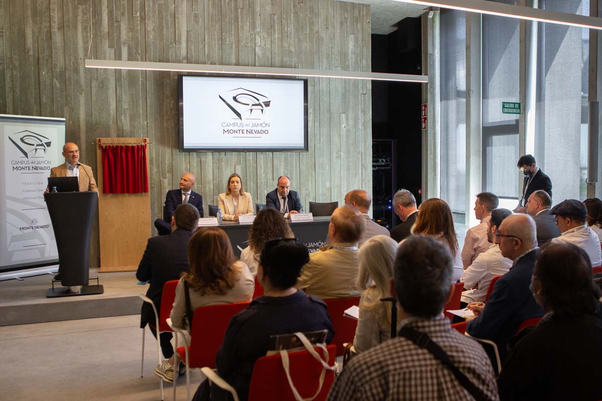 En su primer semestre de actividad se afianza como centro de investigación.