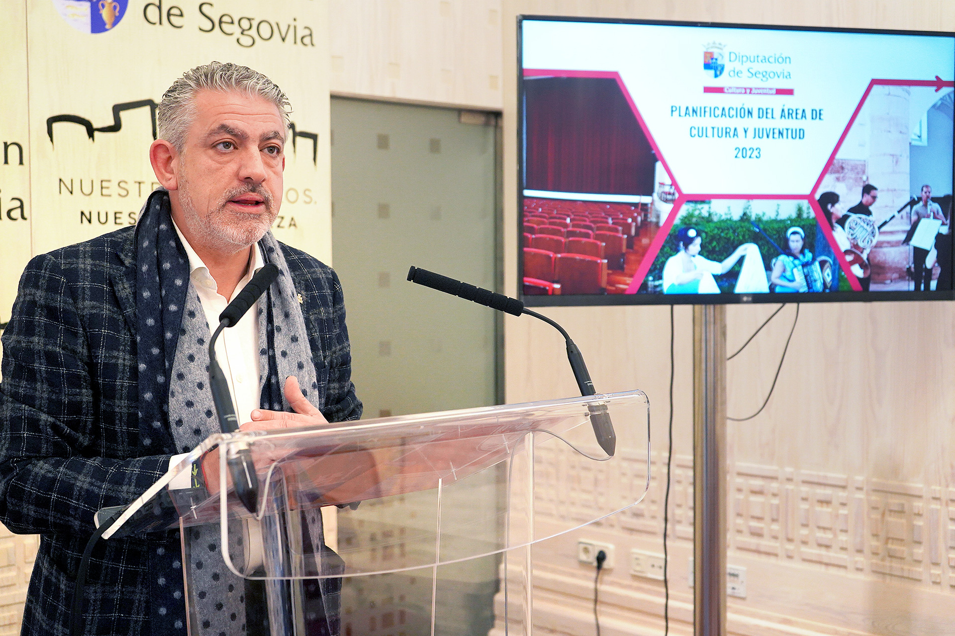 José María Bravo presentó las líneas de actuación en Cultura./EA