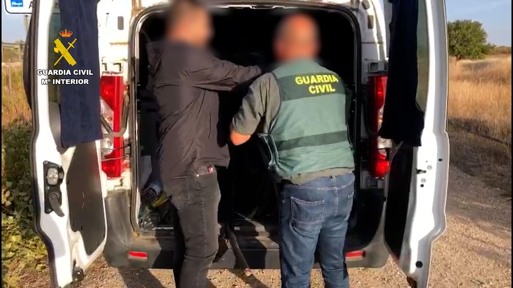 La Guardia Civil detiene a siete personas pertenecientes a dos grupos criminales, dentro de la denominada operación Zintat.