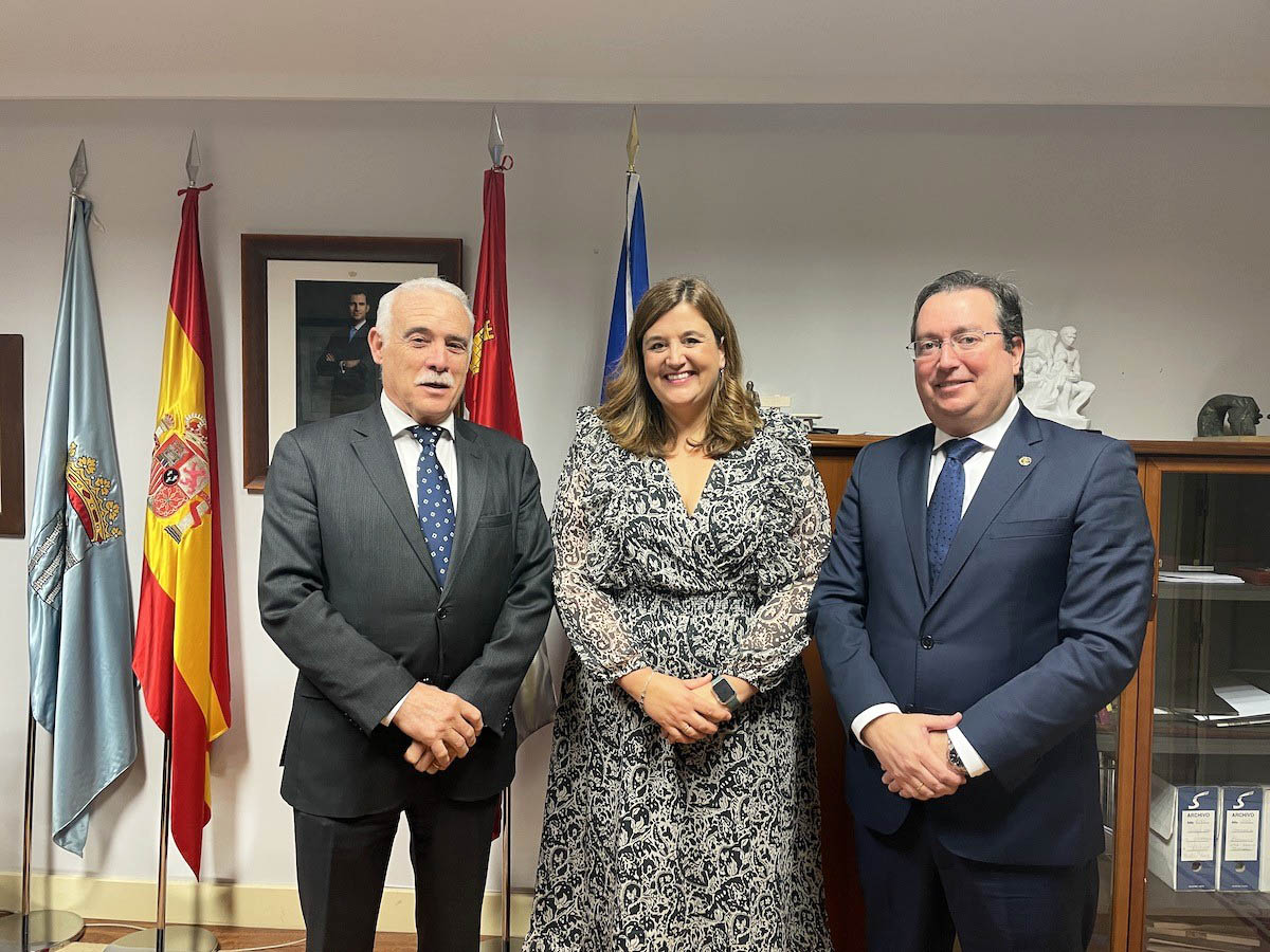 Enrique Guilabert, Clara Martín y Graciliano Estrada. / EL ADELANTADO