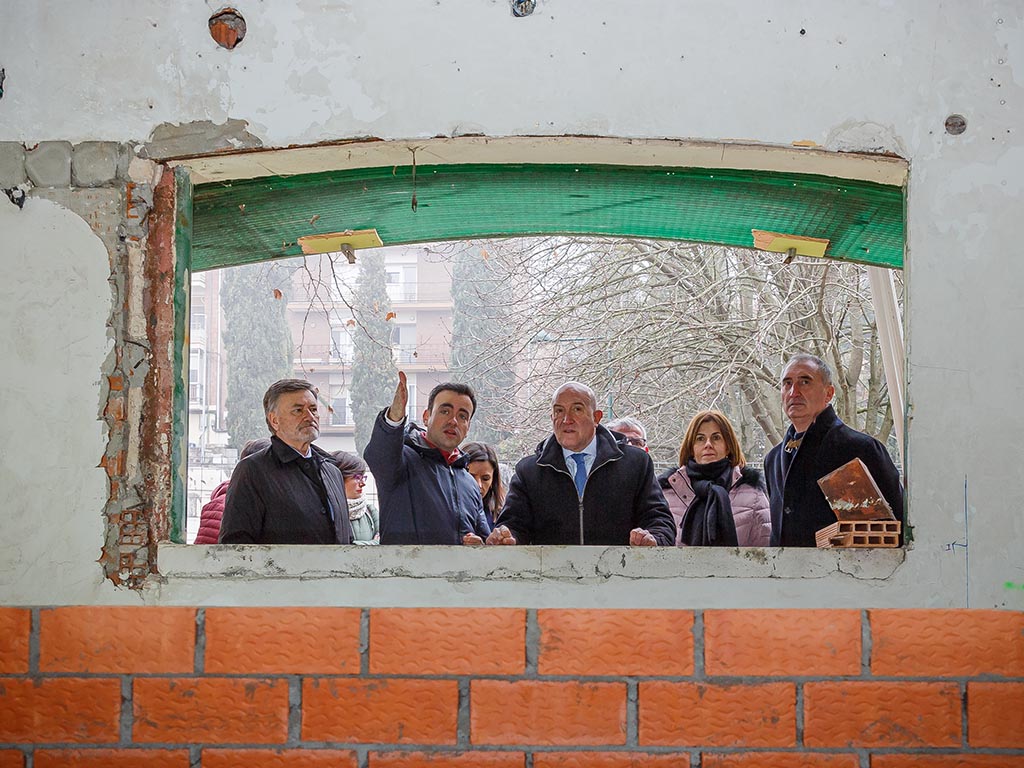 Francisco Vázquez, Carlos Fraile, Jesús Julio Carnero, Magdalena Rodríguez y José Mazarías. / NACHO VALVERDE- ICAL