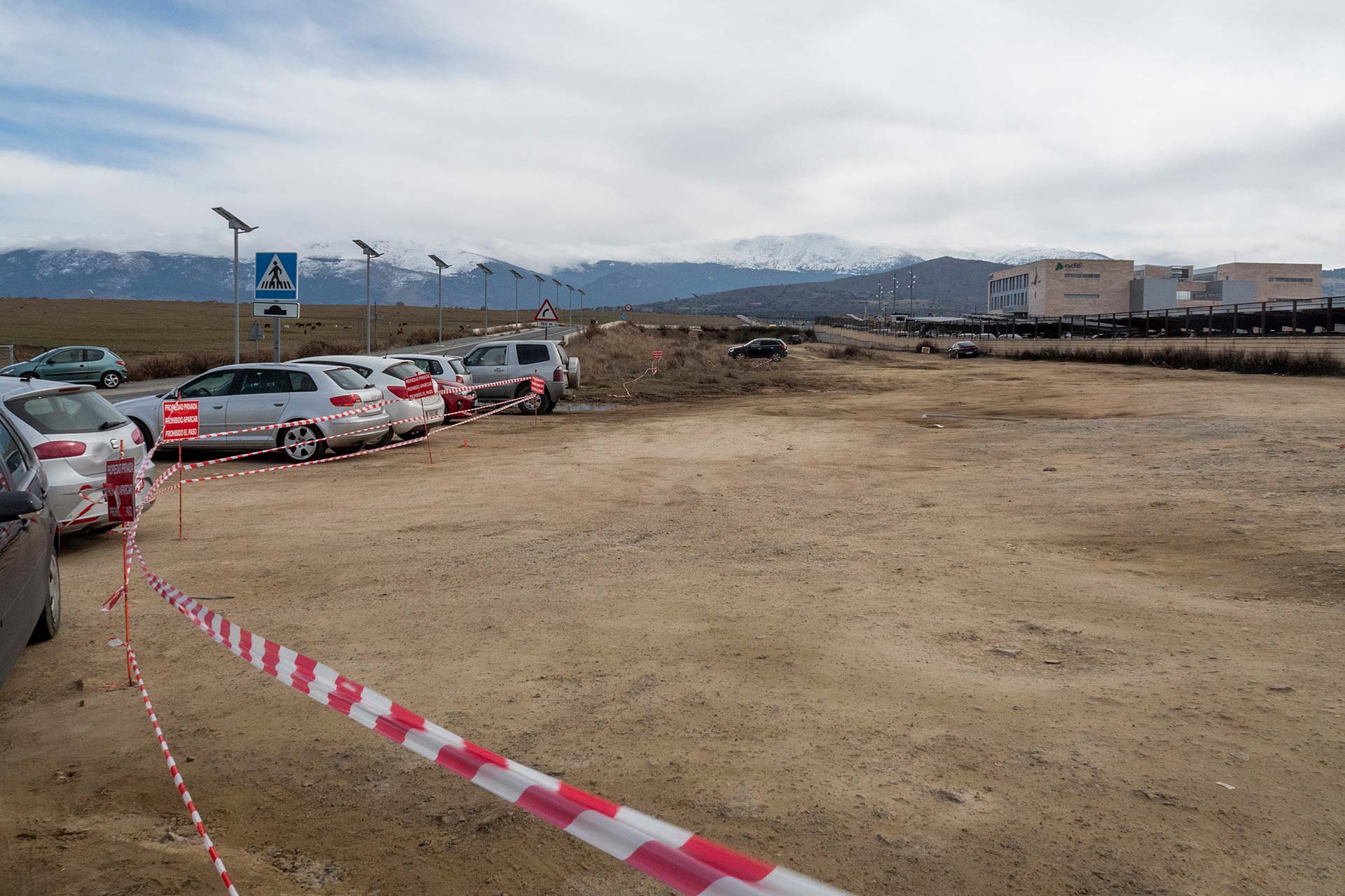 Estacion AVE Parking Tierras Vallado Via Pecuaria KAM0079