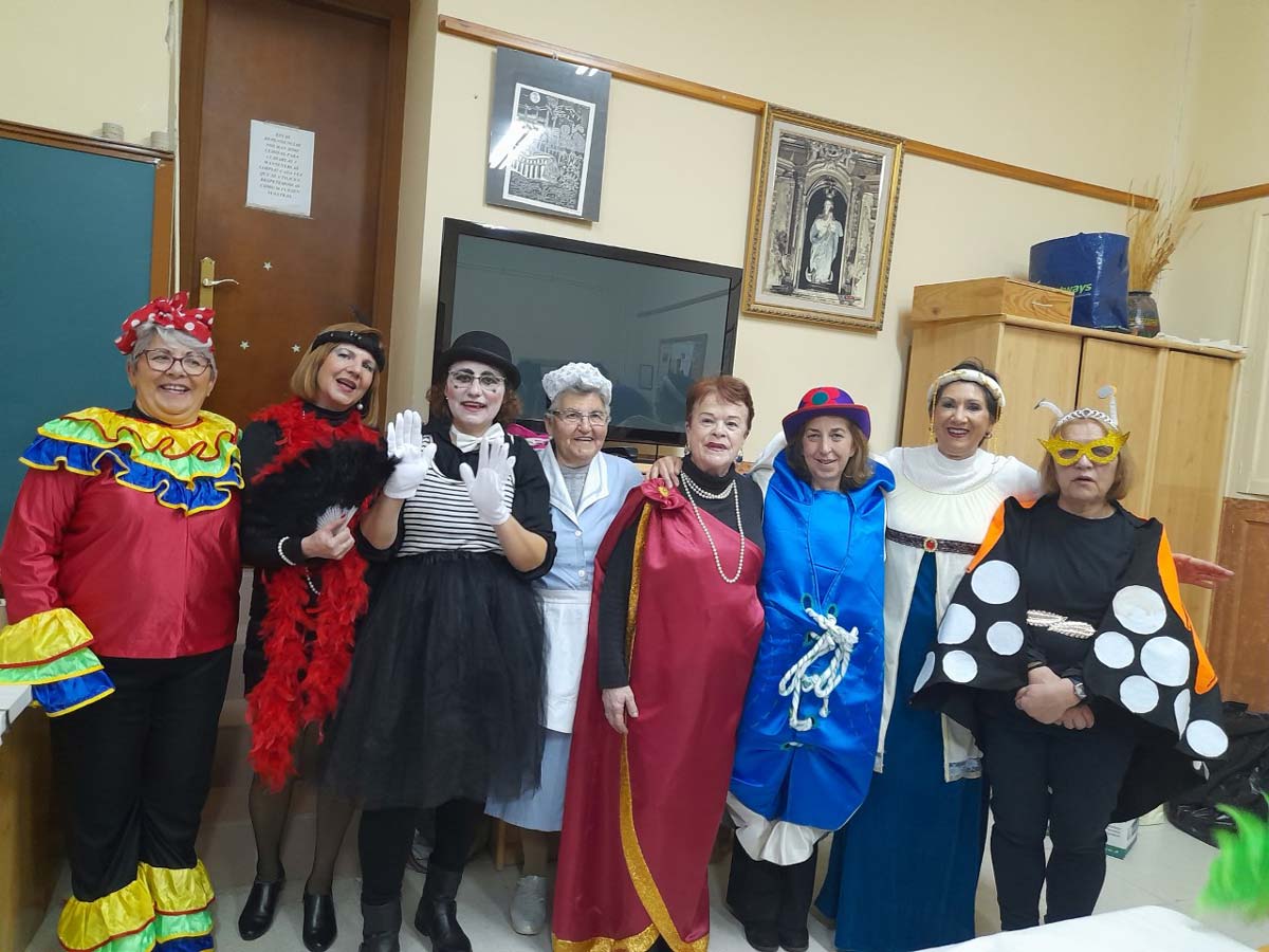 Junta directiva de las Amas de Casa ‘La Inmaculada’ de Cantimpalos