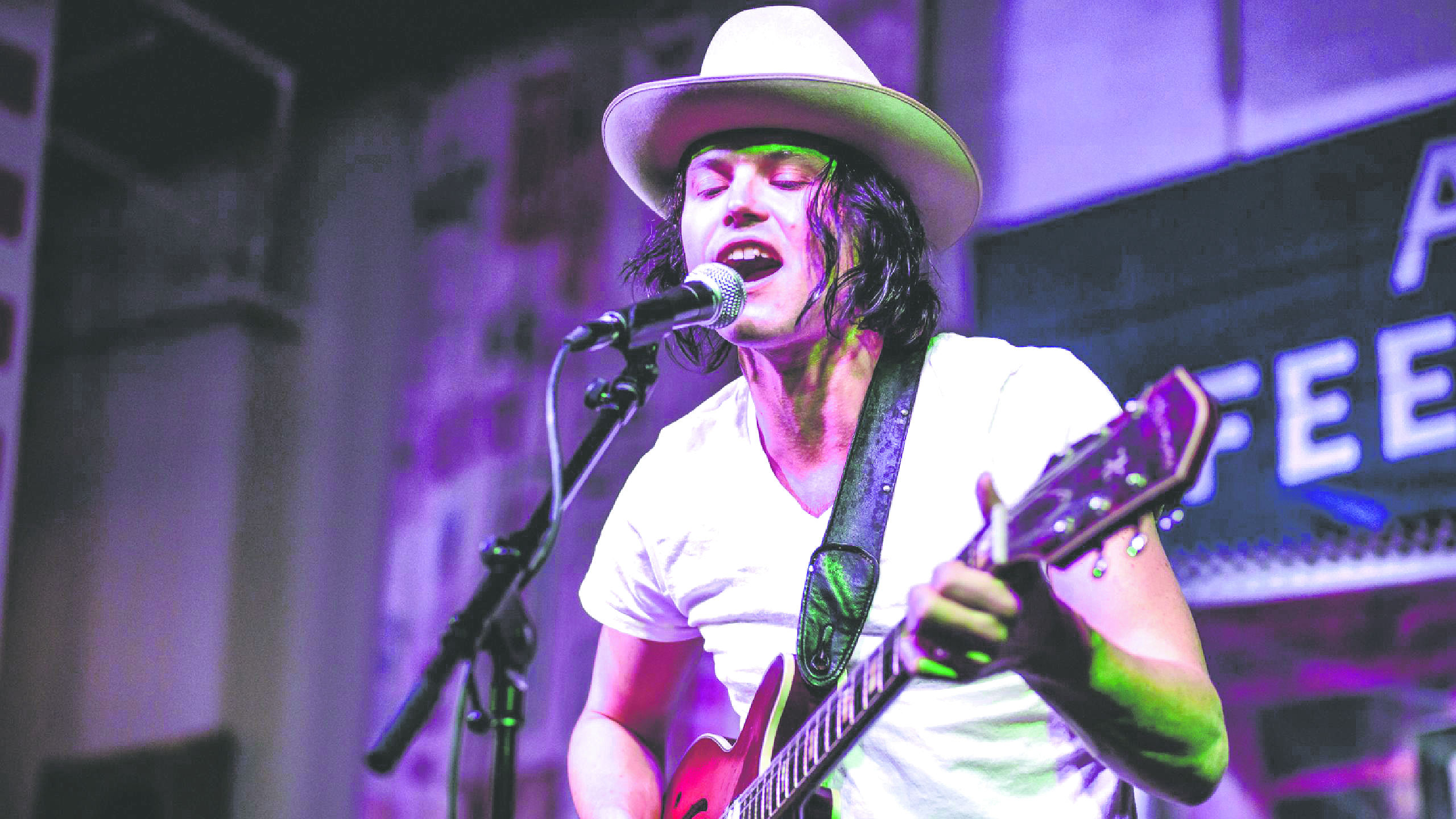 Tennesse Jet./ EL ADELANTADO