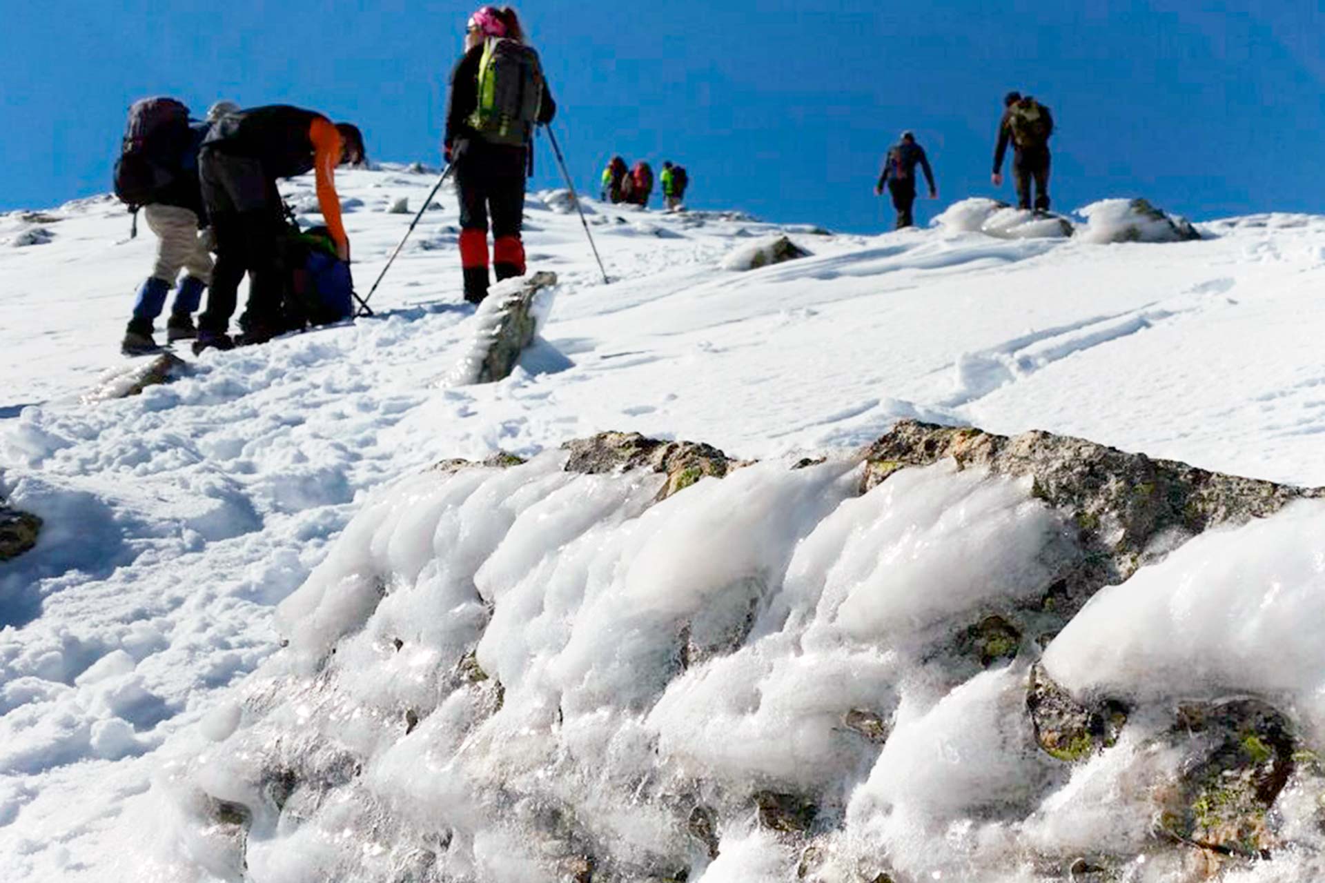 Un grupo de montañeros, en plena Travesía durante una pasada edición./ GM DIEGO DE ORDÁS
