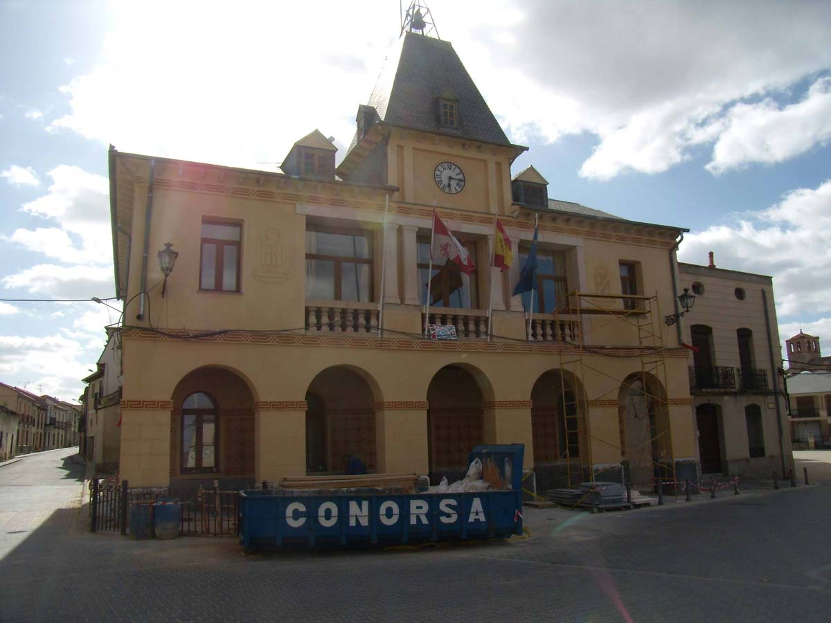 Ayuntamiento de Bernardos.