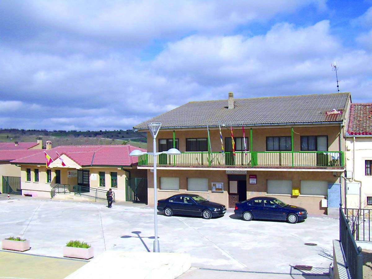 Casa Consitorial de Cerezo de Abajo. FOTO: JOSÉ ANTONIO SANTOS.