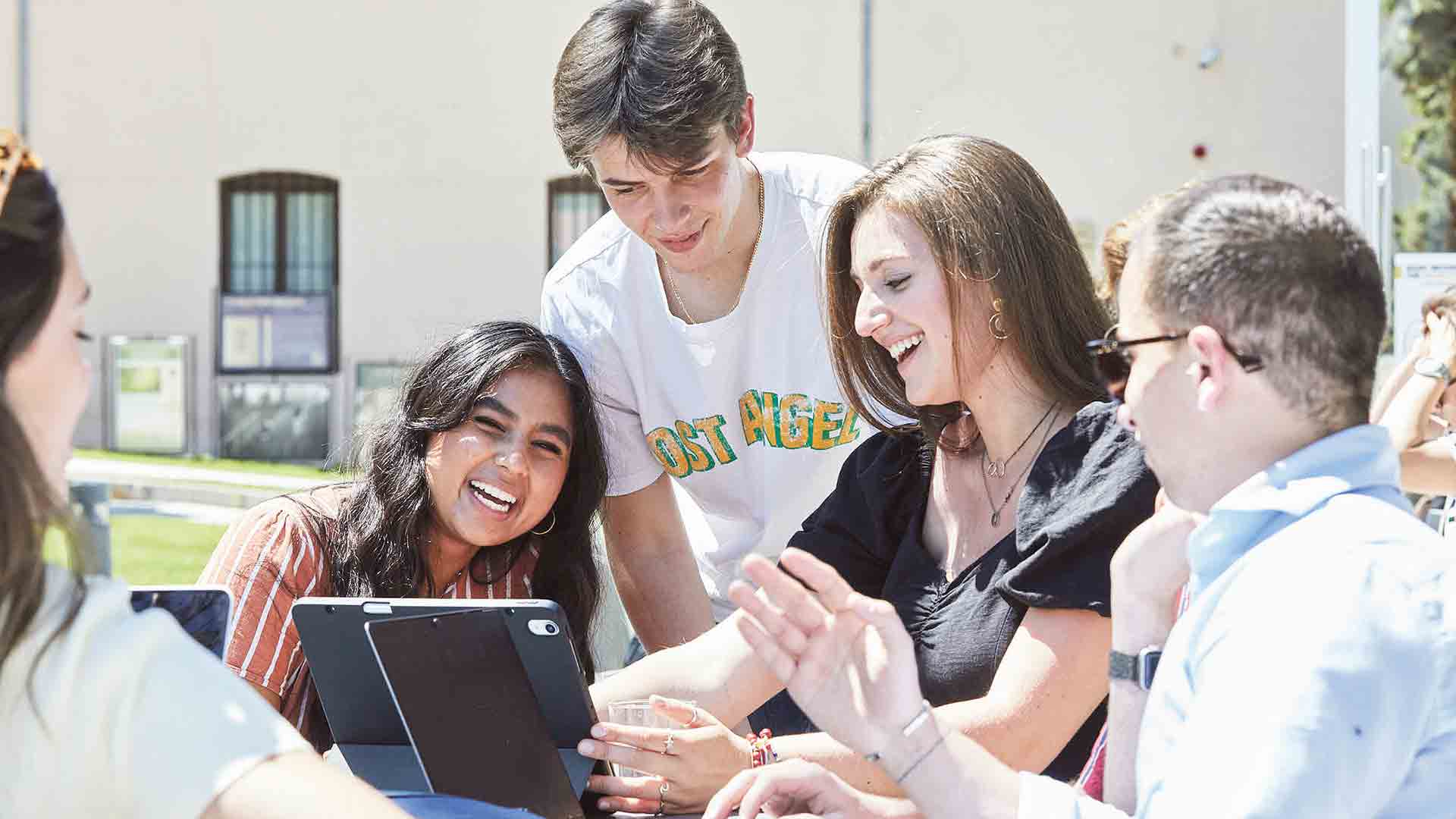 A largo de los próximos 100 días, la diversidad será protagonista en el campus de la institución académica en Segovia. / IEU