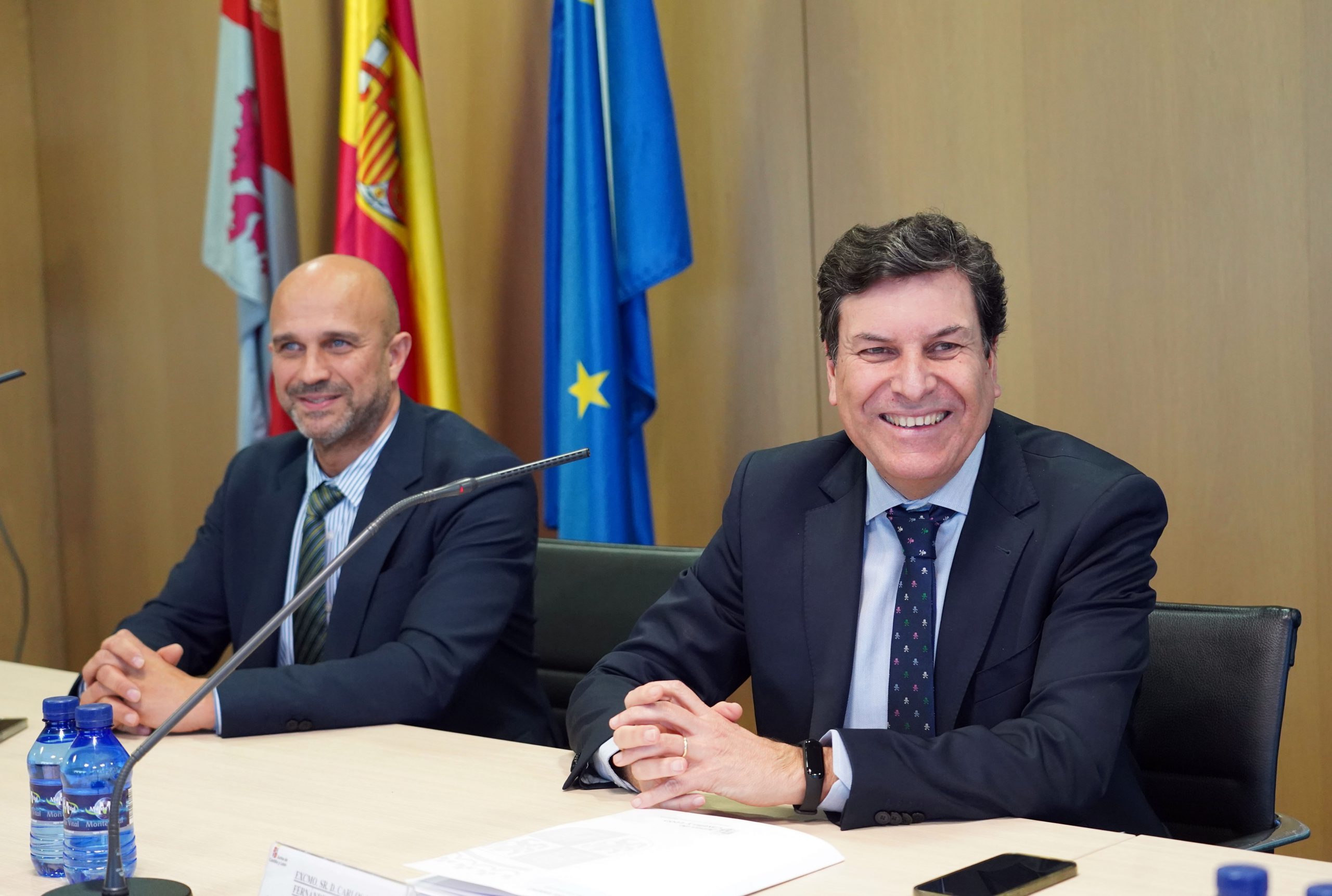 Carlos Fernández Carriedo presidió ayer el Comité Consultivo del Plan Sectorial del Hábitat. / Rubén Cacho