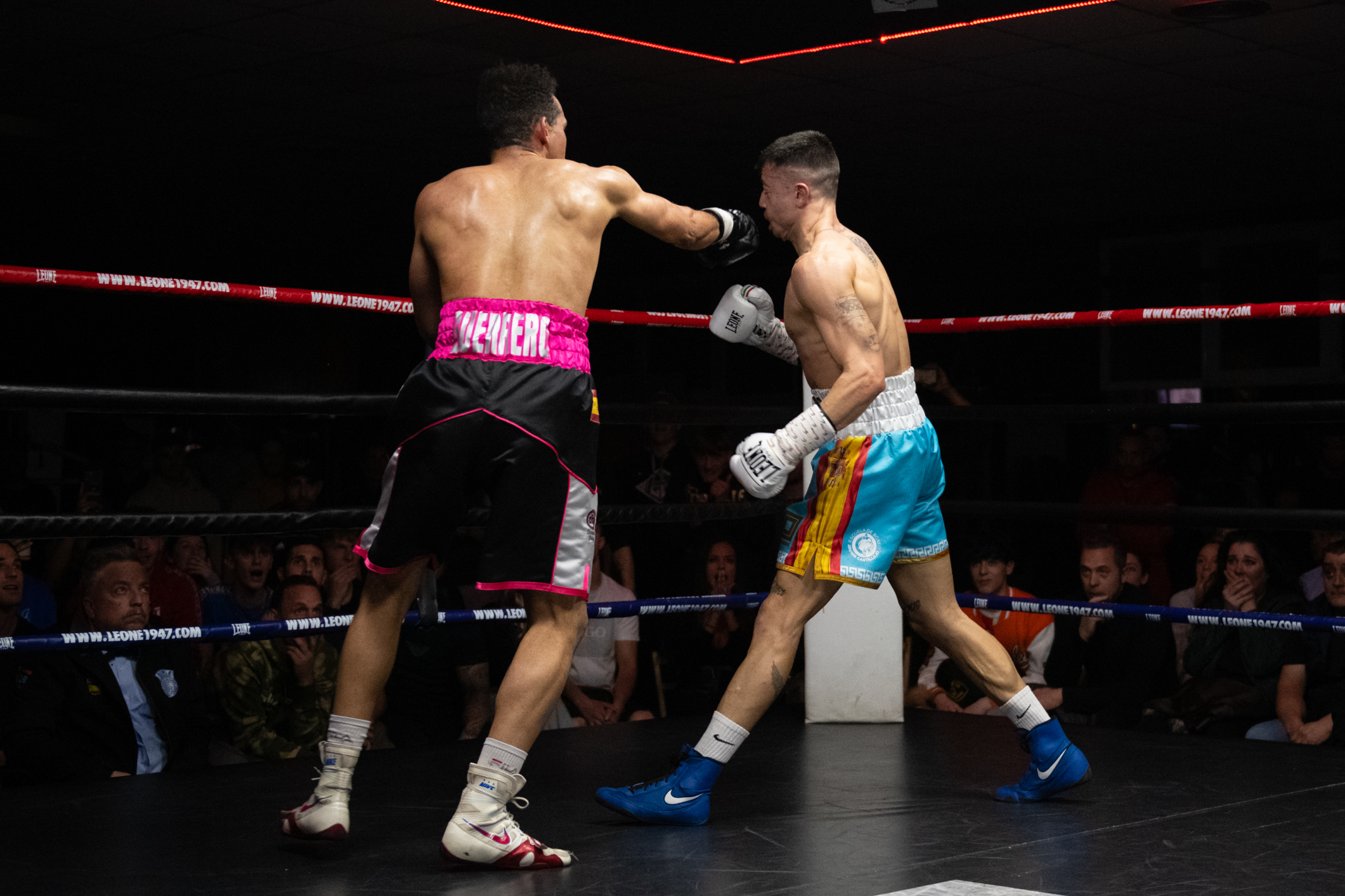 Elián Guerrero vs Demian González             Fotografías: Luis Horcajada