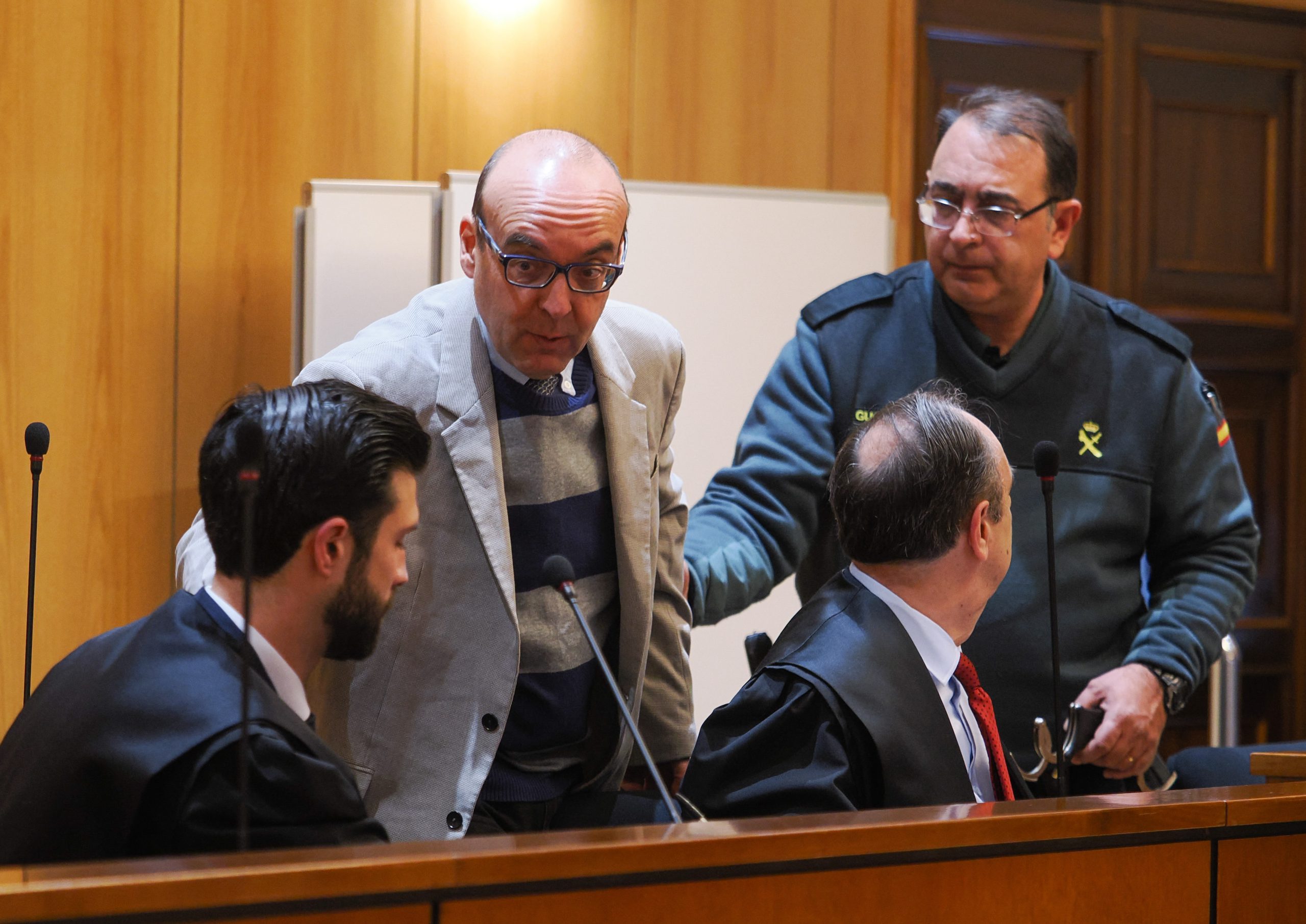 Juicio contra el acusado de matar a su mujer a puñaladas