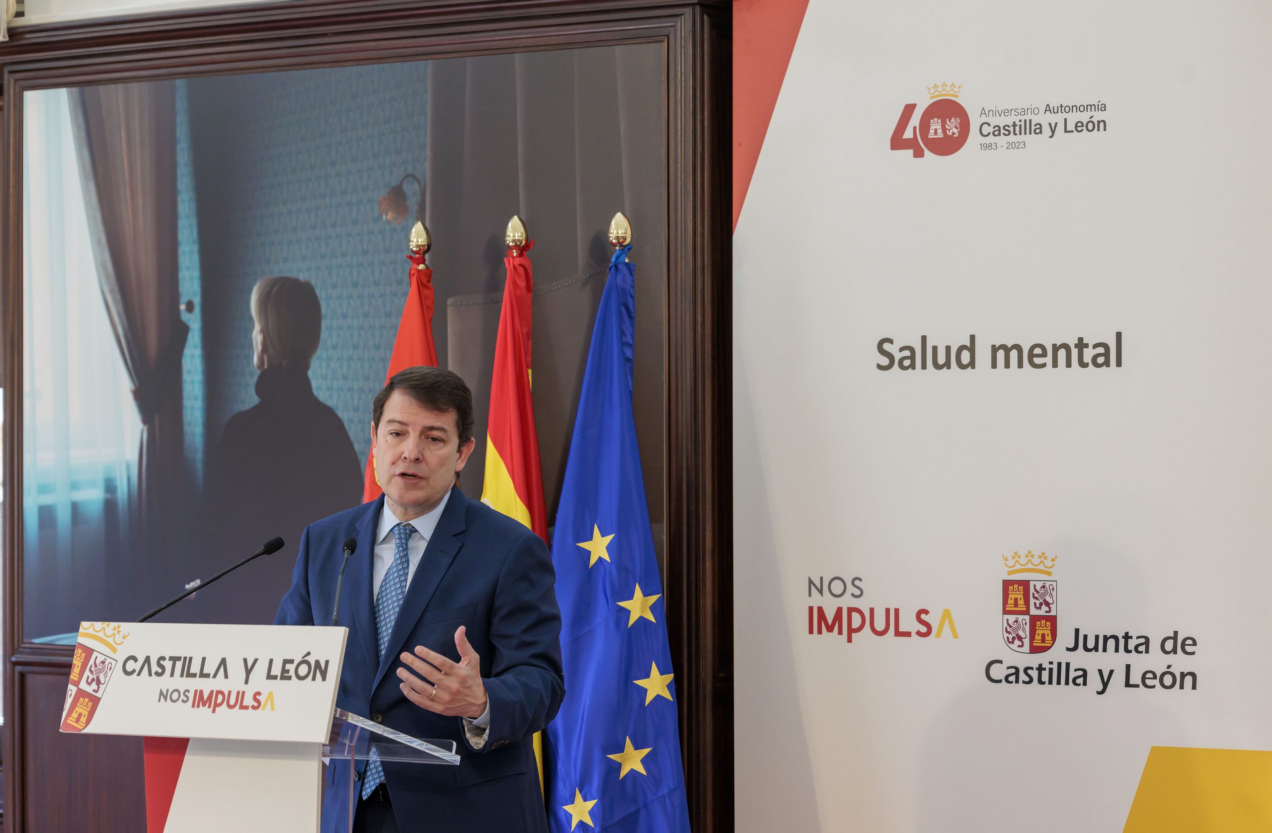 El Presidente de la Junta mostró ayer en Valladolid las nuevas medidas. / JCYL
