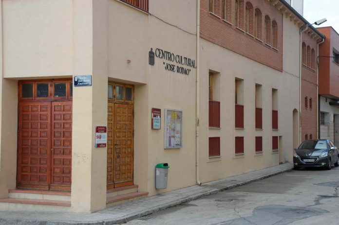 Centro cultural José Rodao en la localidad briquera.