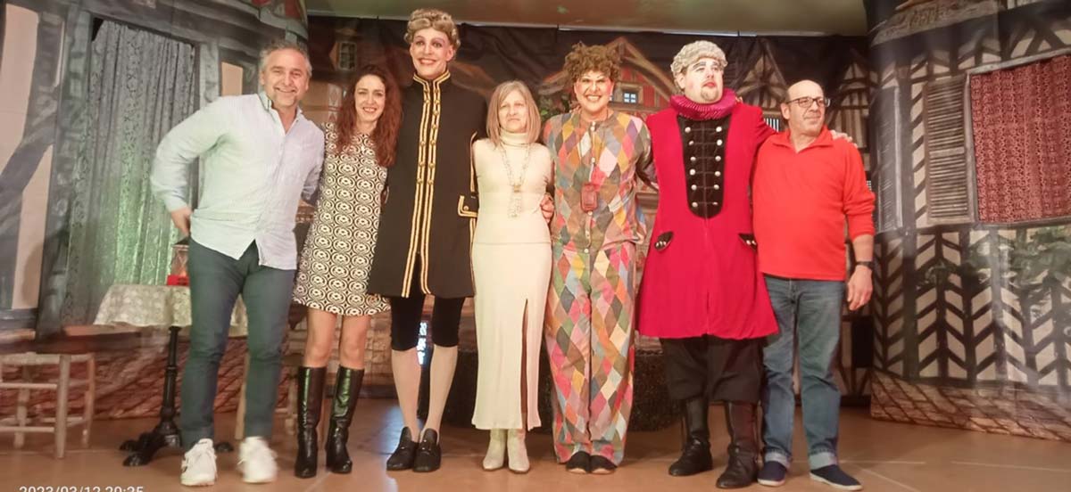 Actuación del grupo MDM ‘Las Desventuras de Arlecchino’.