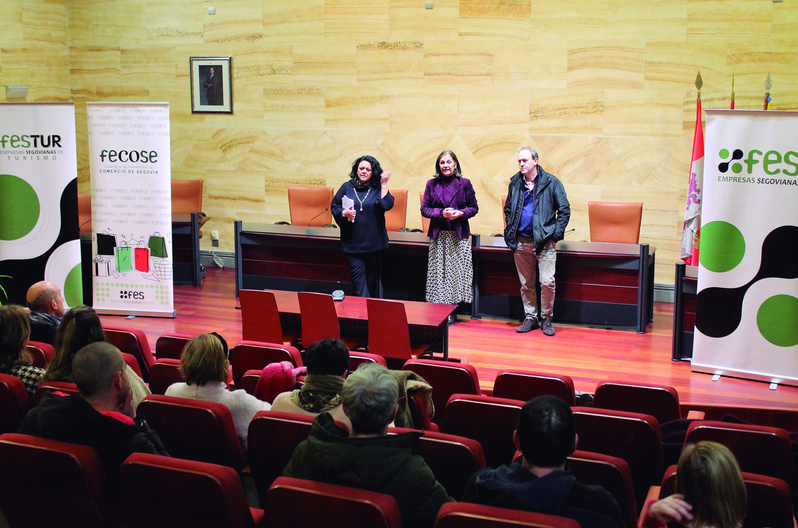Un momento de la reunión en el Ayuntamiento granjeño.