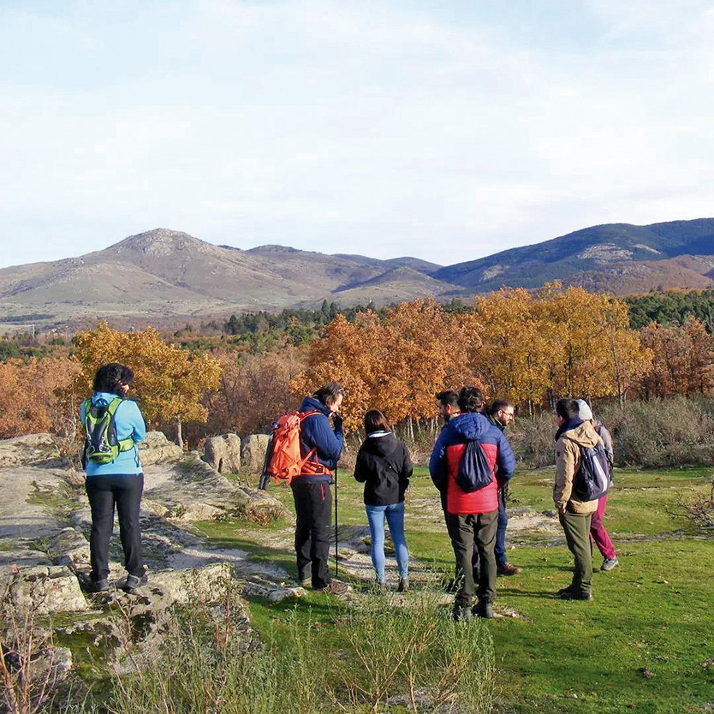 Las actividades se llevan a cabo en plena naturaleza y muchas en el entorno de la Sierra de Guadarrama. / E. A.