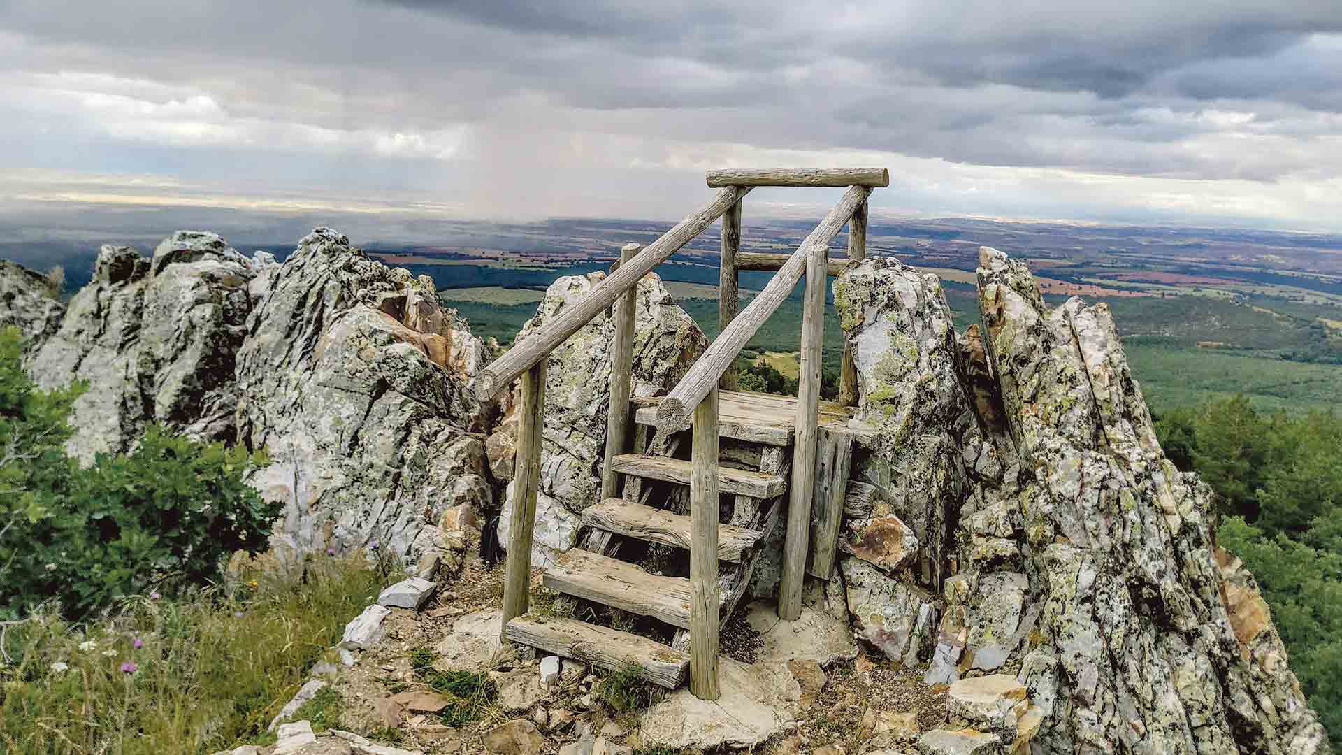 Riaza acogerá el día 17 un nuevo encuentro del ciclo Castilla y León Importa 1 Mirador de Peñas LLanas, en el municipio, un buen ejemplo de turismo cultural y natural. / E. A.