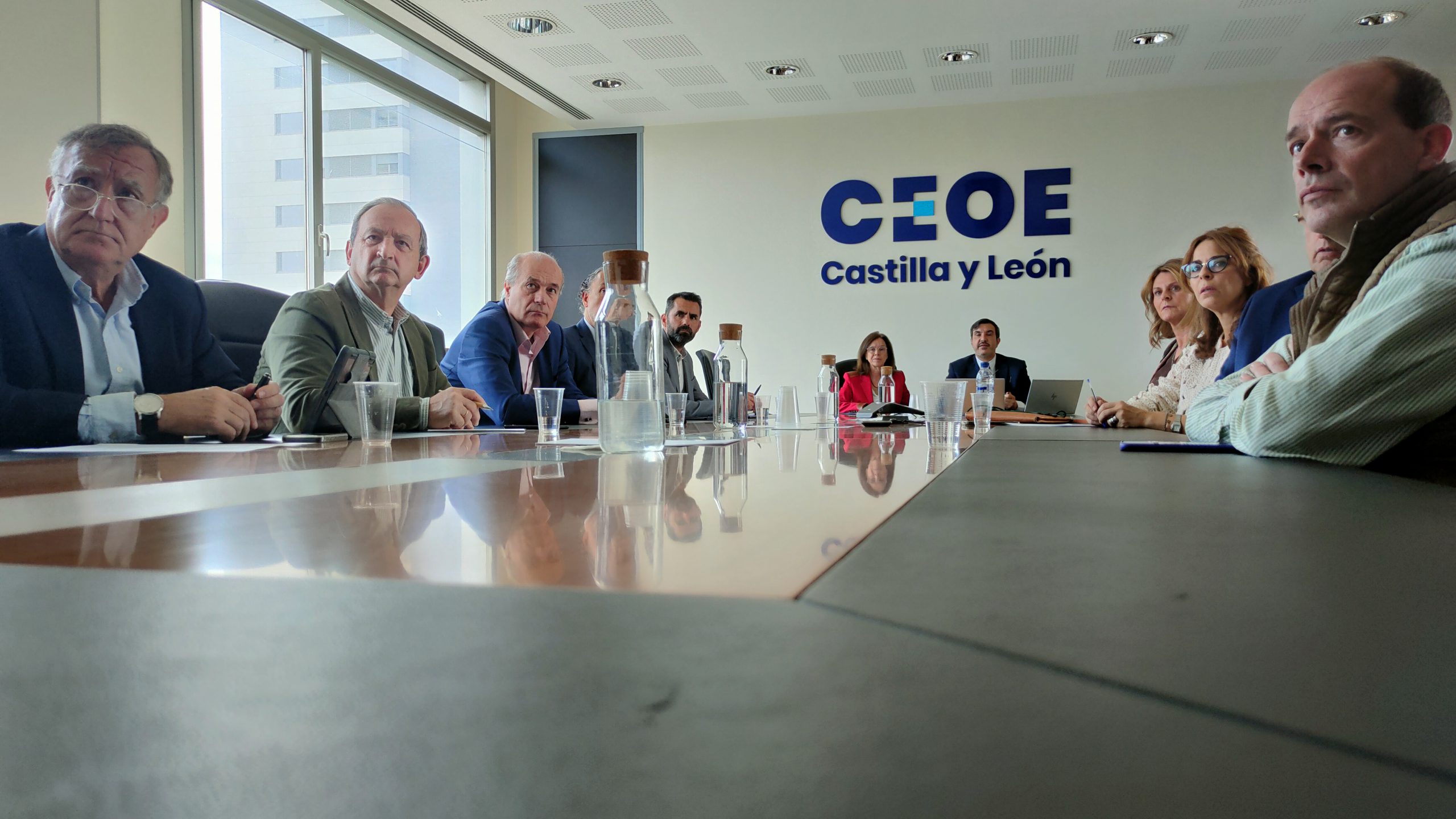 La sede de CEOE Castilla y León acoge la presentación de CEOE Data