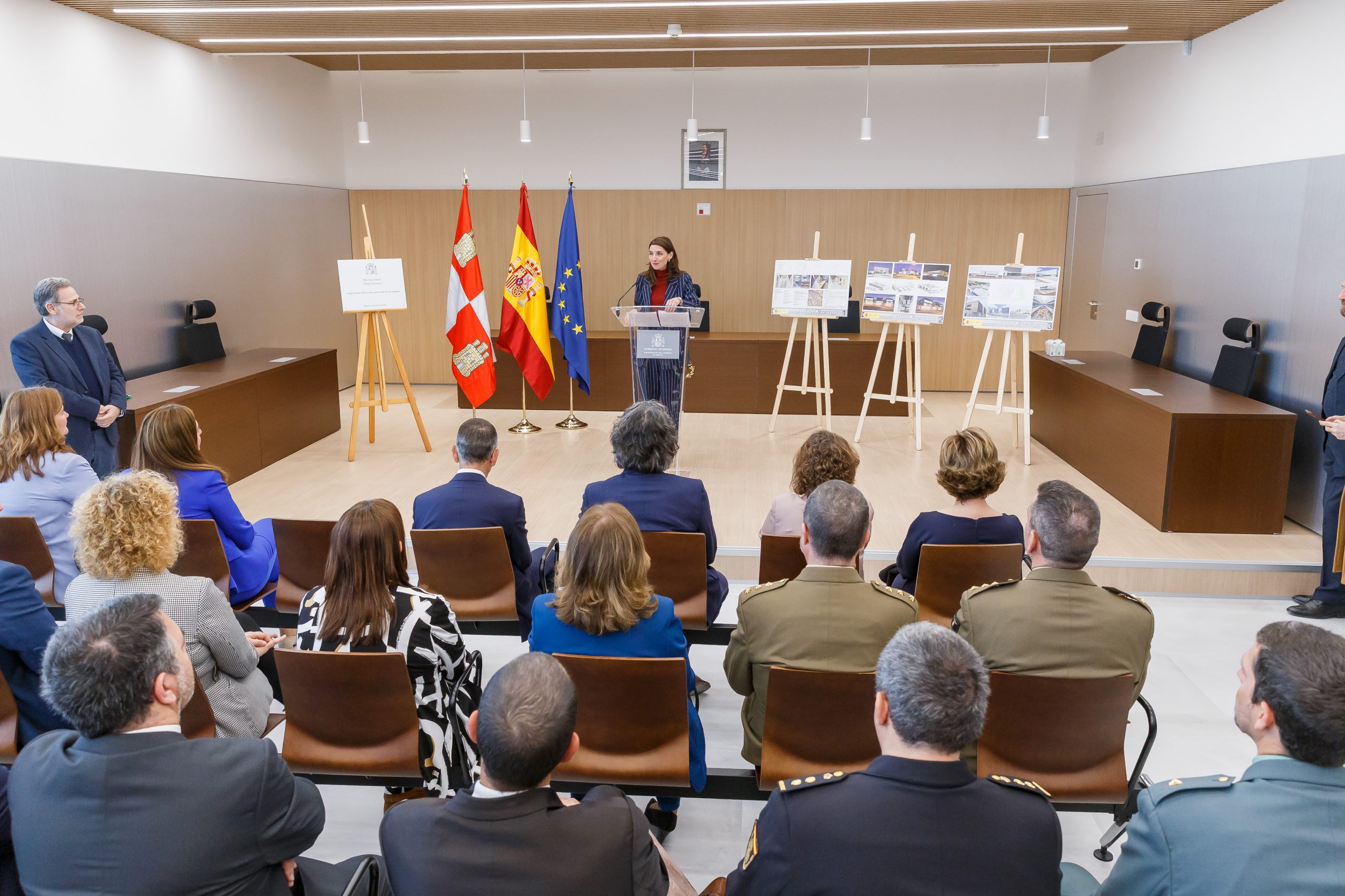 La ministra de Justicia, Pilar Llop, inaugura el edificio de la nueva sede de los juzgados de Segovia. / NACHO VALVERDE - ICAL