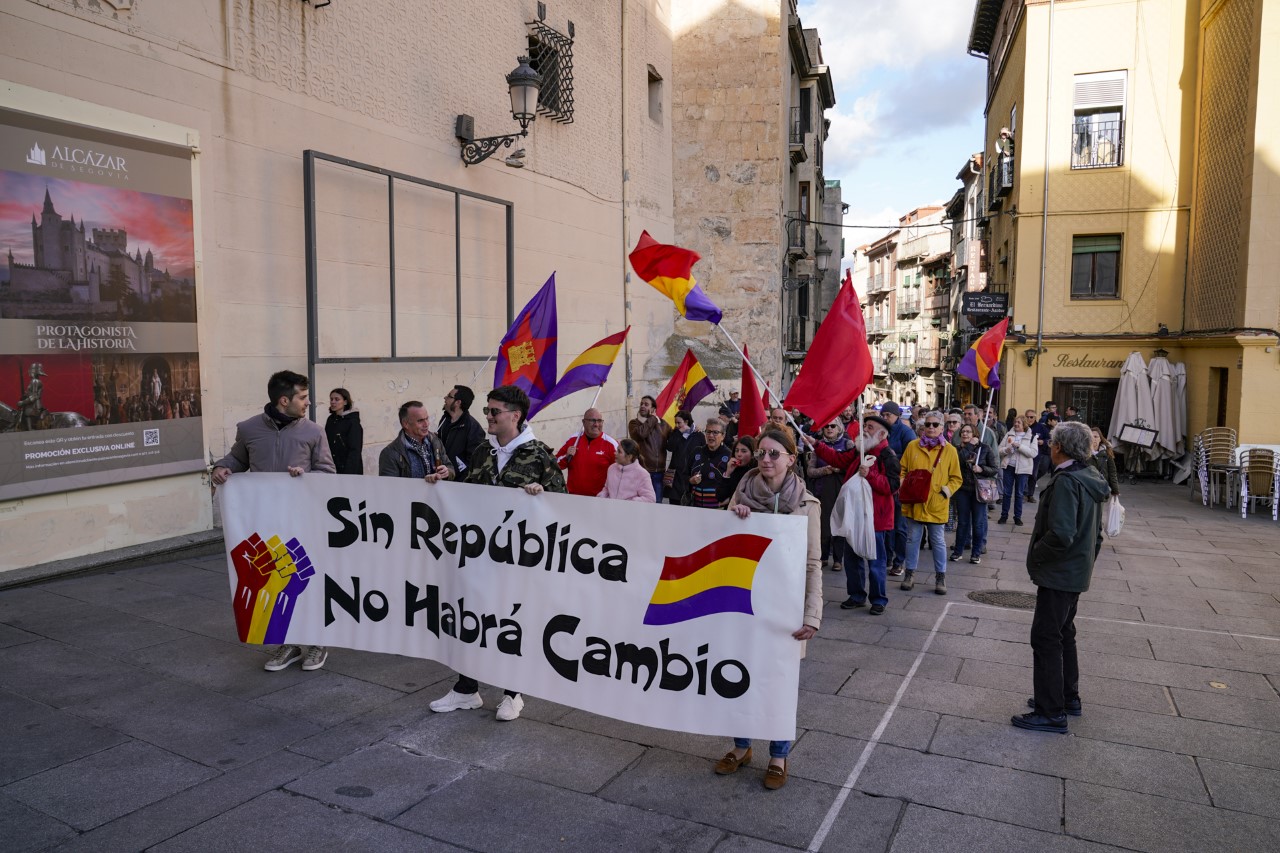 Manifestación republicana, en Segovia. / MIGUEL ÁNGEL FERNÁNDEZ