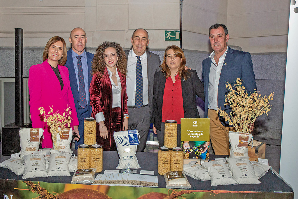 Responsables de la Diputación y de productos adscritos a la marca. / E. A.