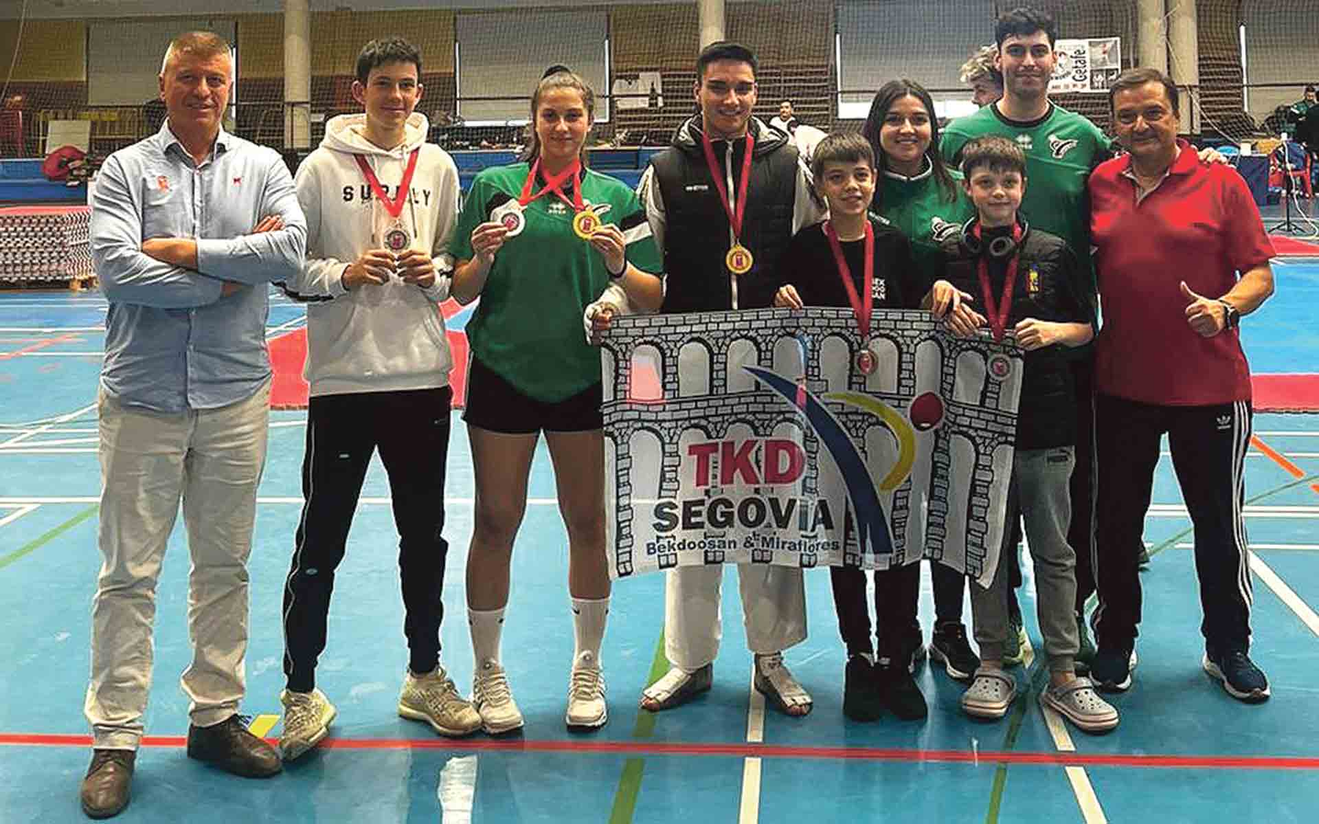 Equipo de competición del Miraflores Bekdoosan que compitió en Getafe./ MIRAFLORES-BEKDOOSAN