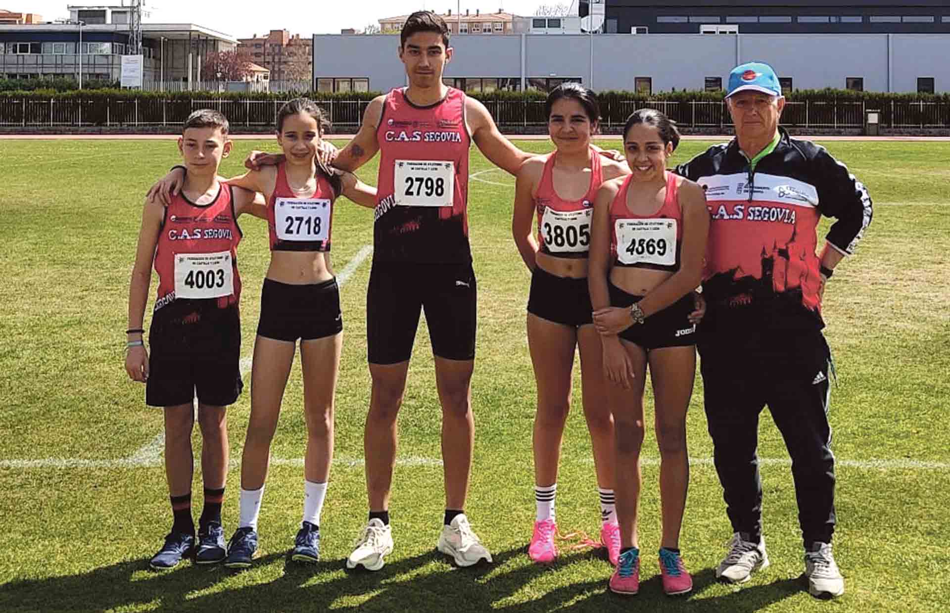 Deportistas del CAS y Venta Magullo en Ávila. / CAS