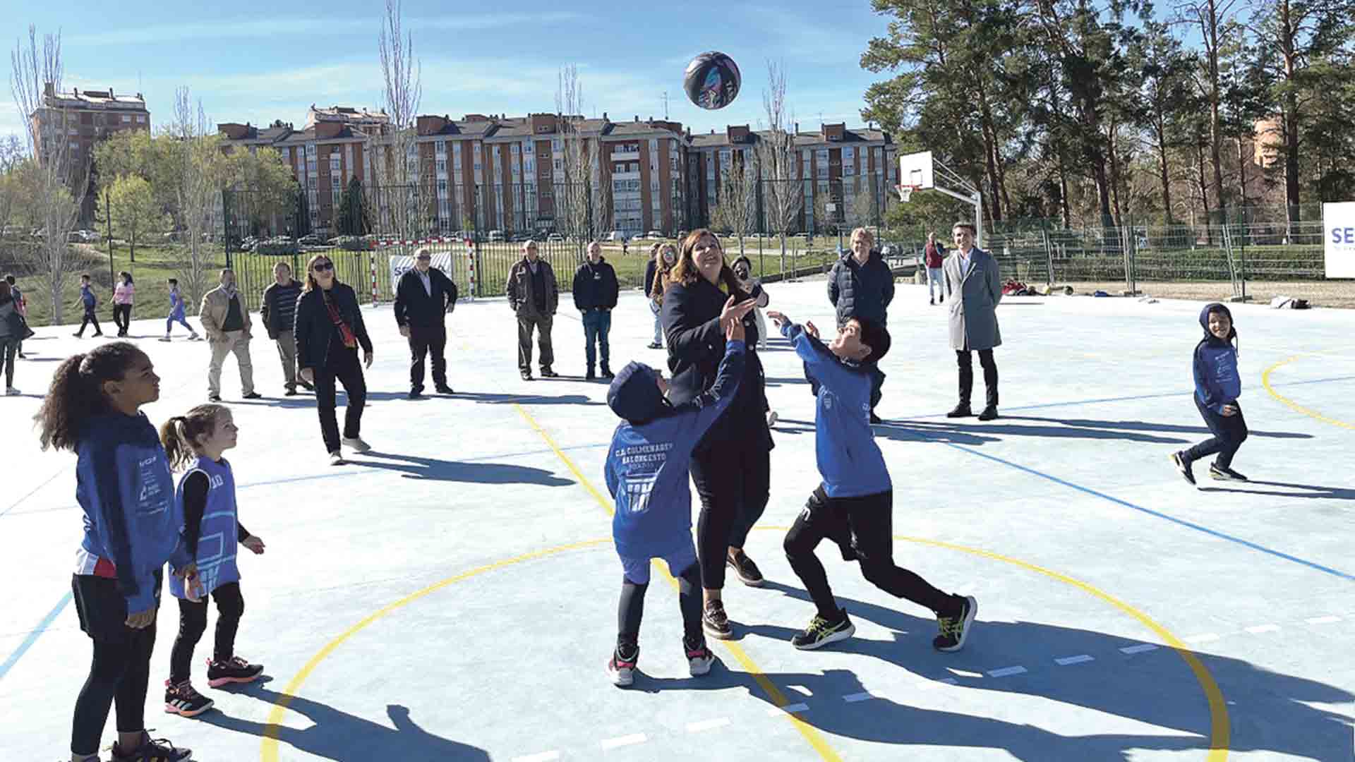 La pista  ha sido probada esta semana por jugadoras del CD BASE. / E. A.